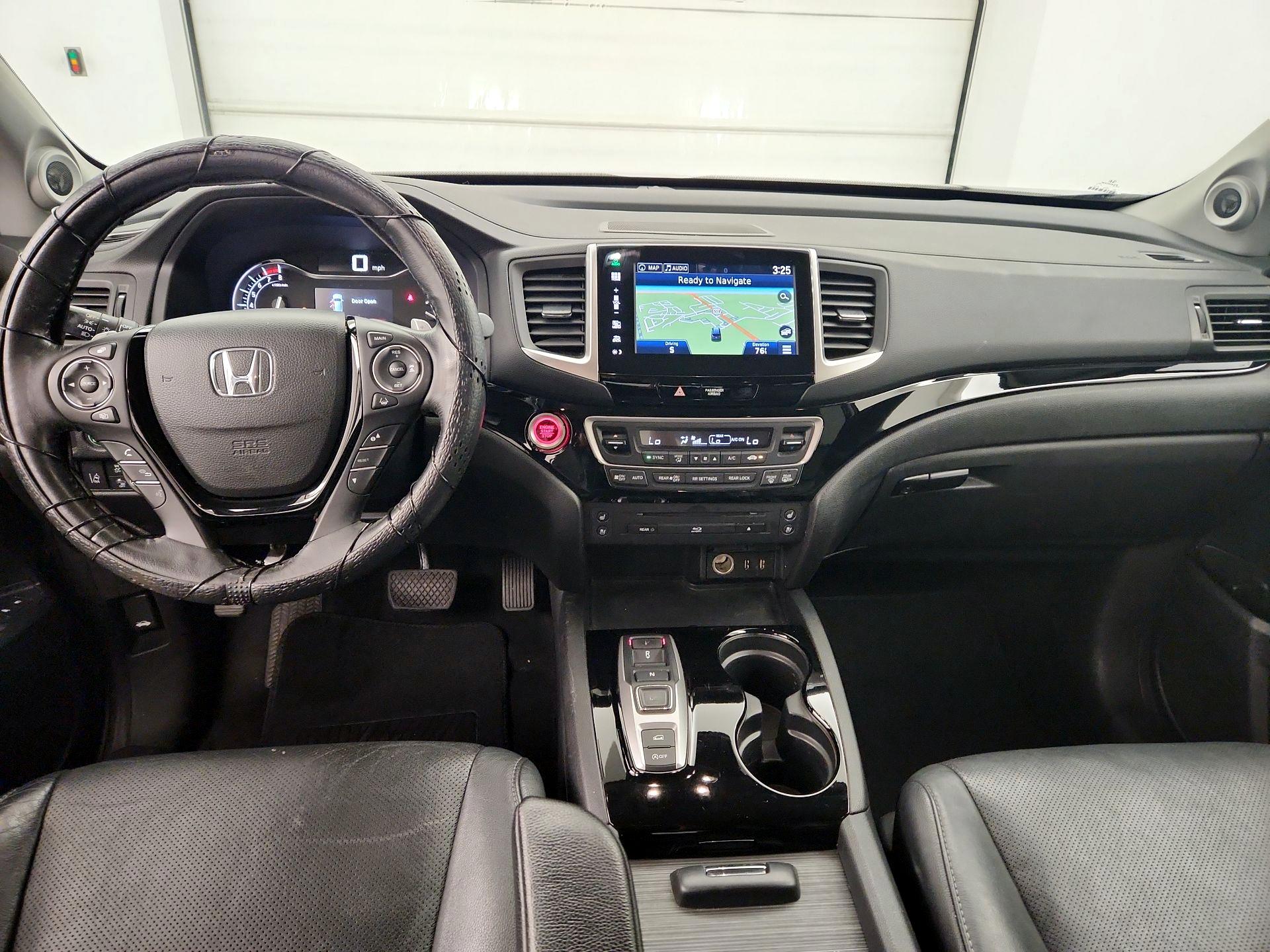 Thumbnail: 2016 Honda Pilot - 9