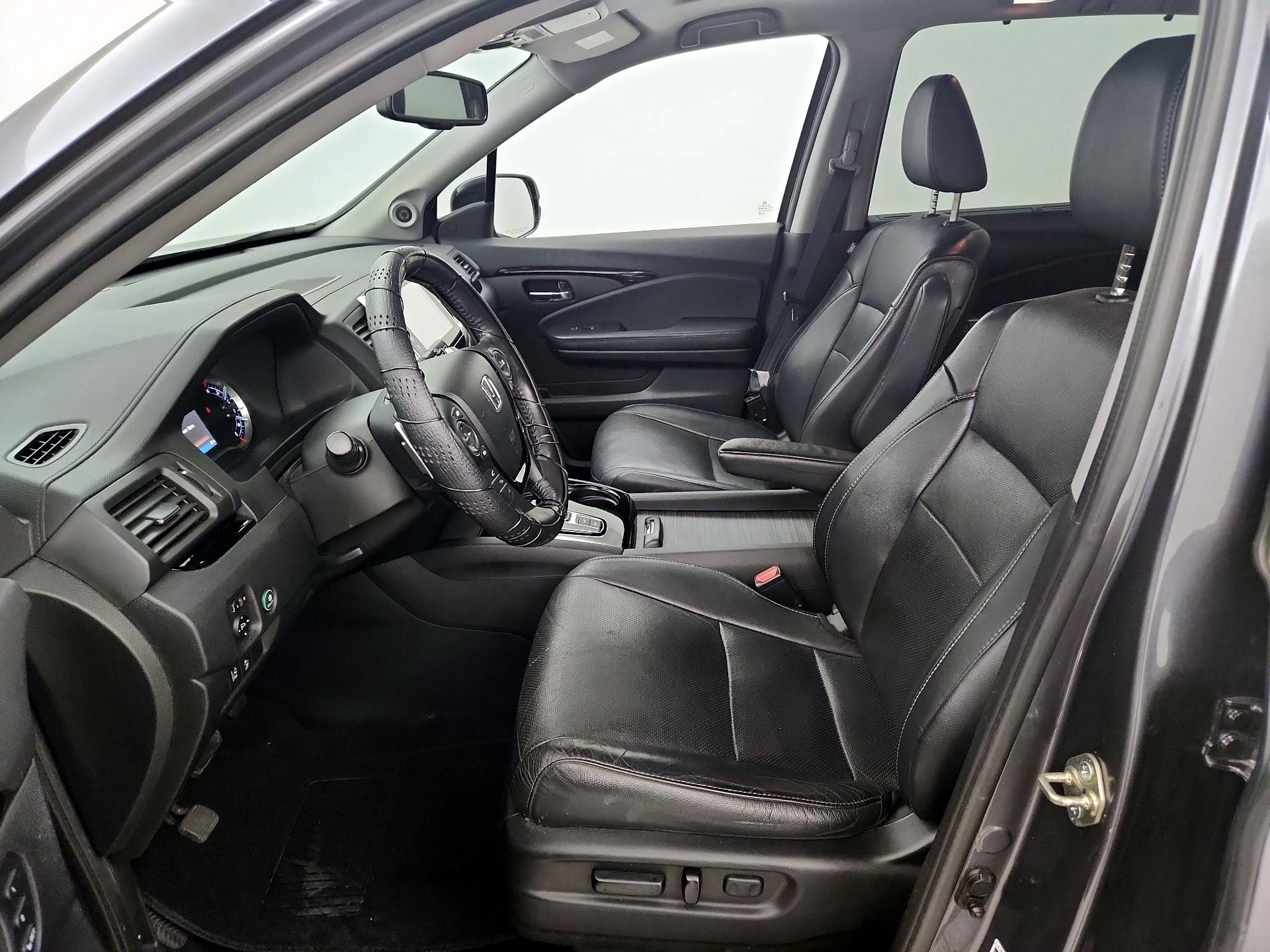 Thumbnail: 2016 Honda Pilot - 11