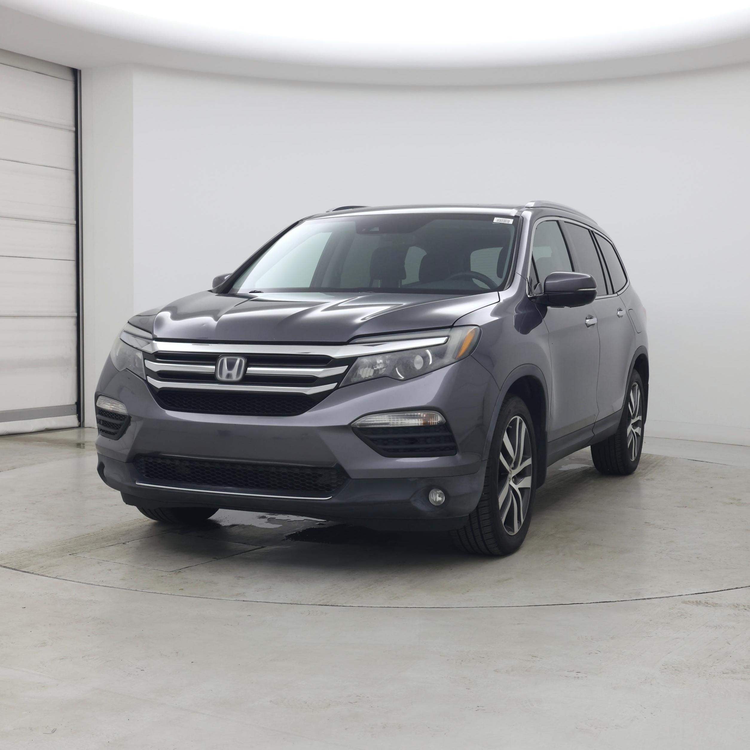 Thumbnail: 2016 Honda Pilot - 4
