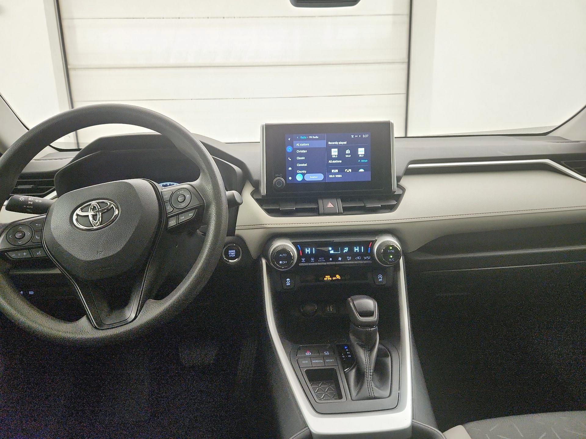 Thumbnail: 2023 Toyota RAV4 - 9