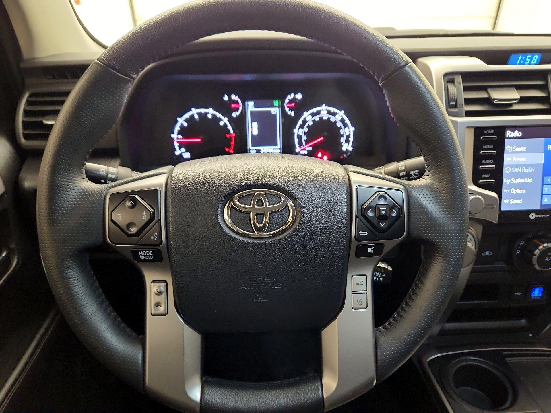 Thumbnail: 2023 Toyota 4Runner - 10