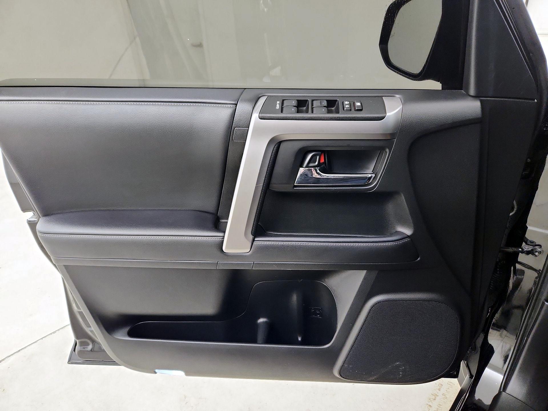 Thumbnail: 2023 Toyota 4Runner - 12