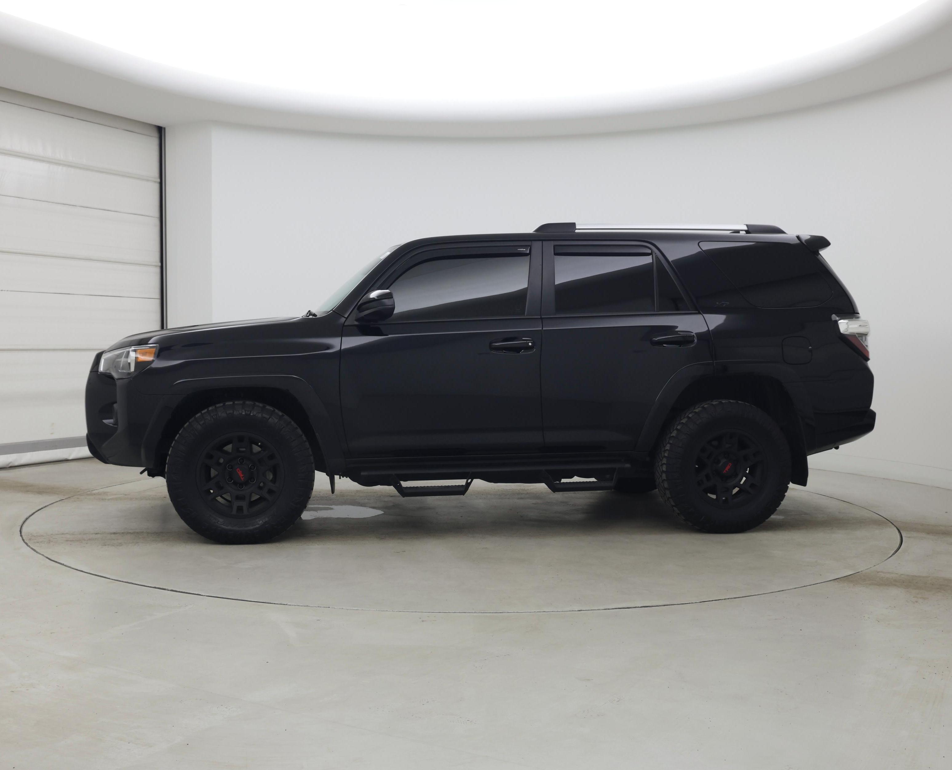 Thumbnail: 2023 Toyota 4Runner - 3