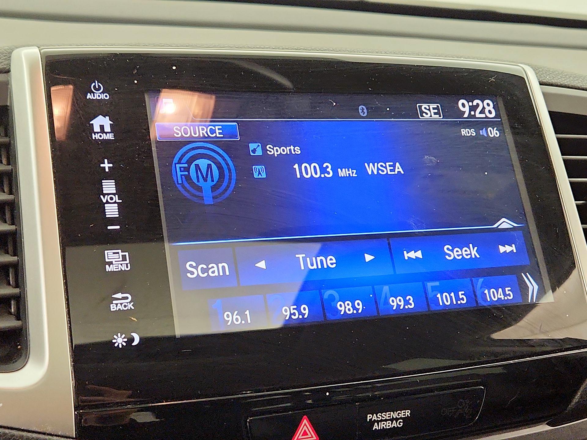 Thumbnail: 2018 Honda Pilot - 15