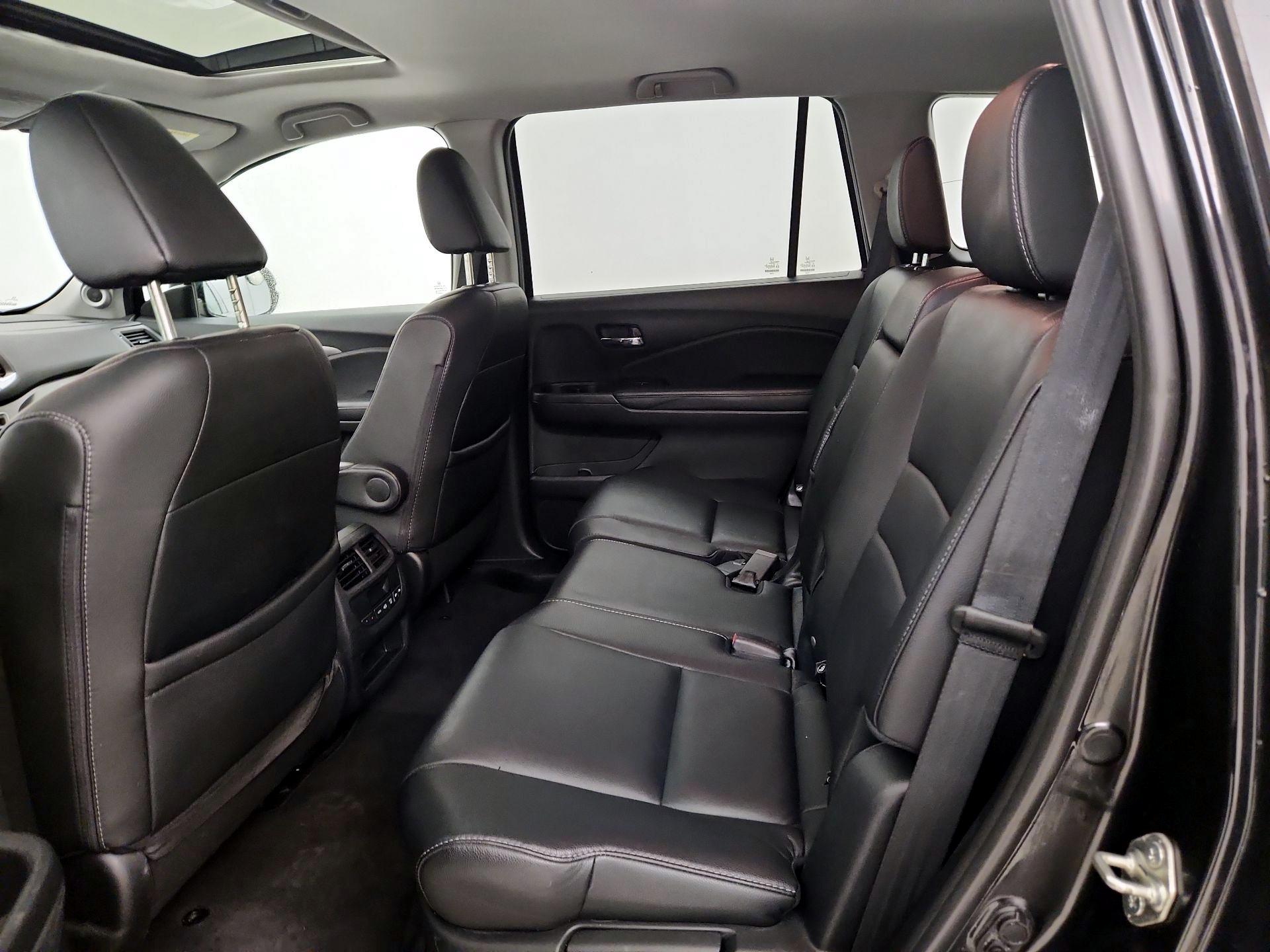 Thumbnail: 2018 Honda Pilot - 20