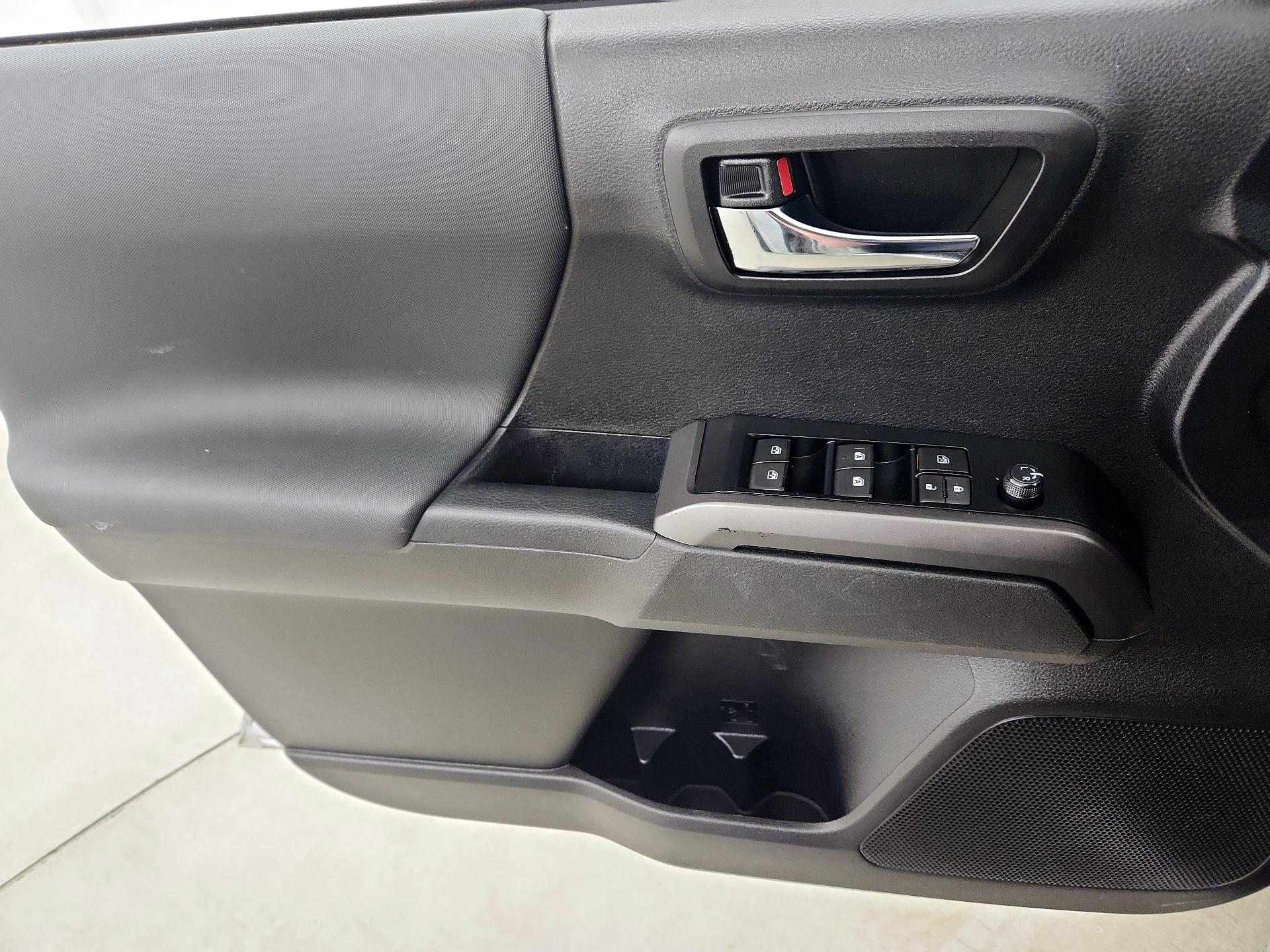 Thumbnail: 2023 Toyota Tacoma - 12