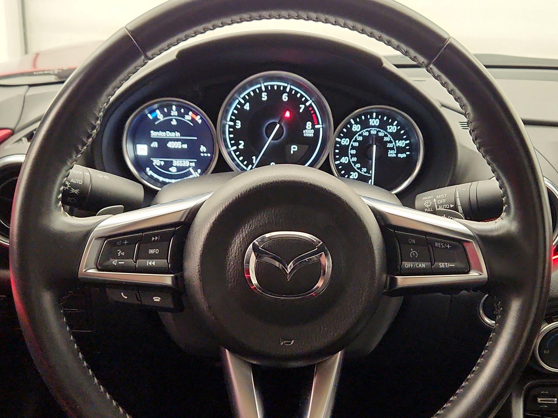 Thumbnail: 2021 Mazda MX-5 Miata - 10