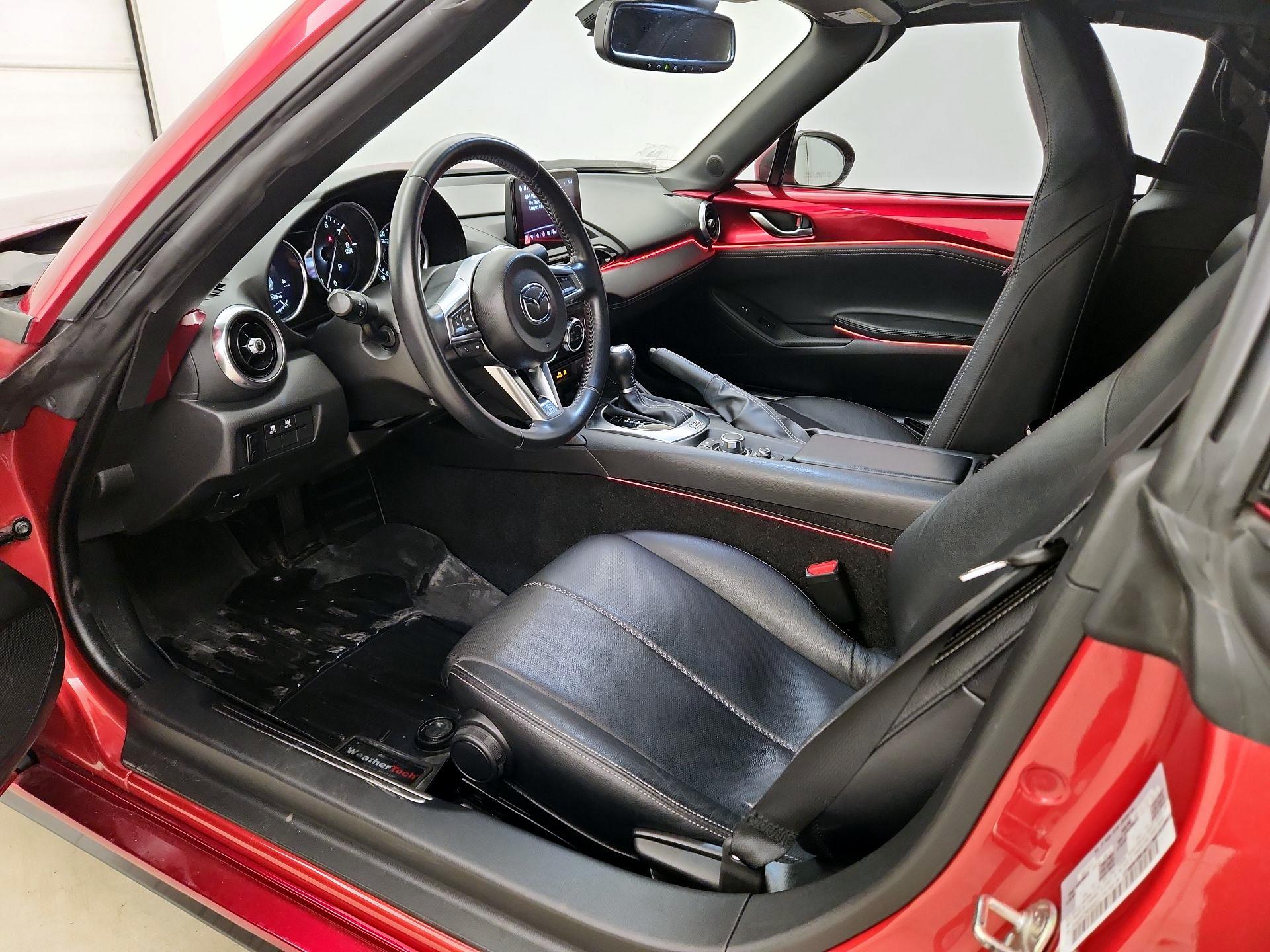 Thumbnail: 2021 Mazda MX-5 Miata - 11