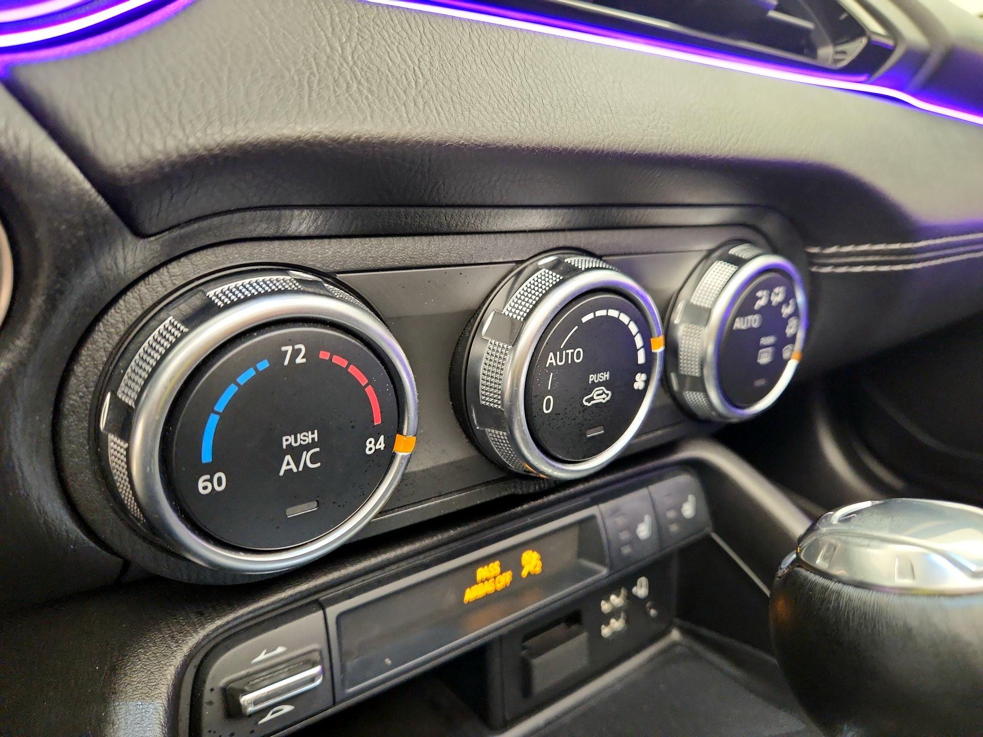 Thumbnail: 2021 Mazda MX-5 Miata - 17