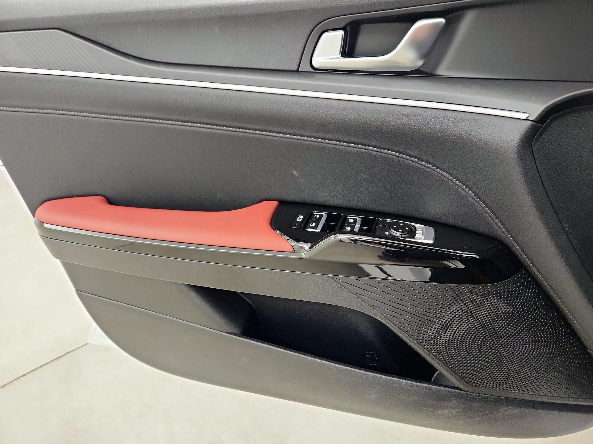 Thumbnail: 2026 Kia K5 - 12