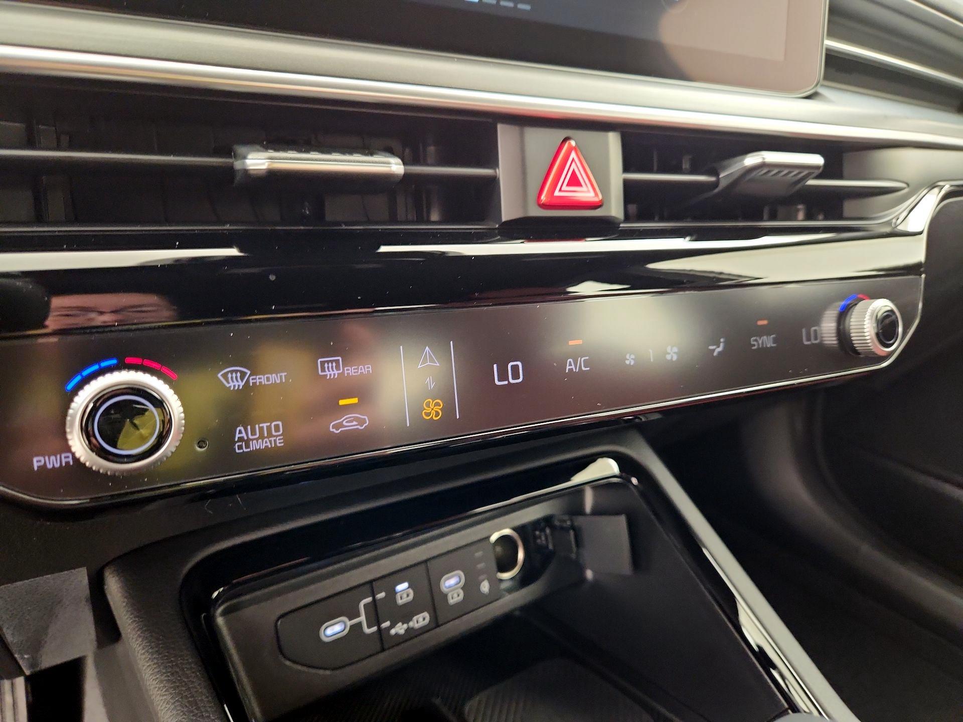 Thumbnail: 2026 Kia K5 - 17