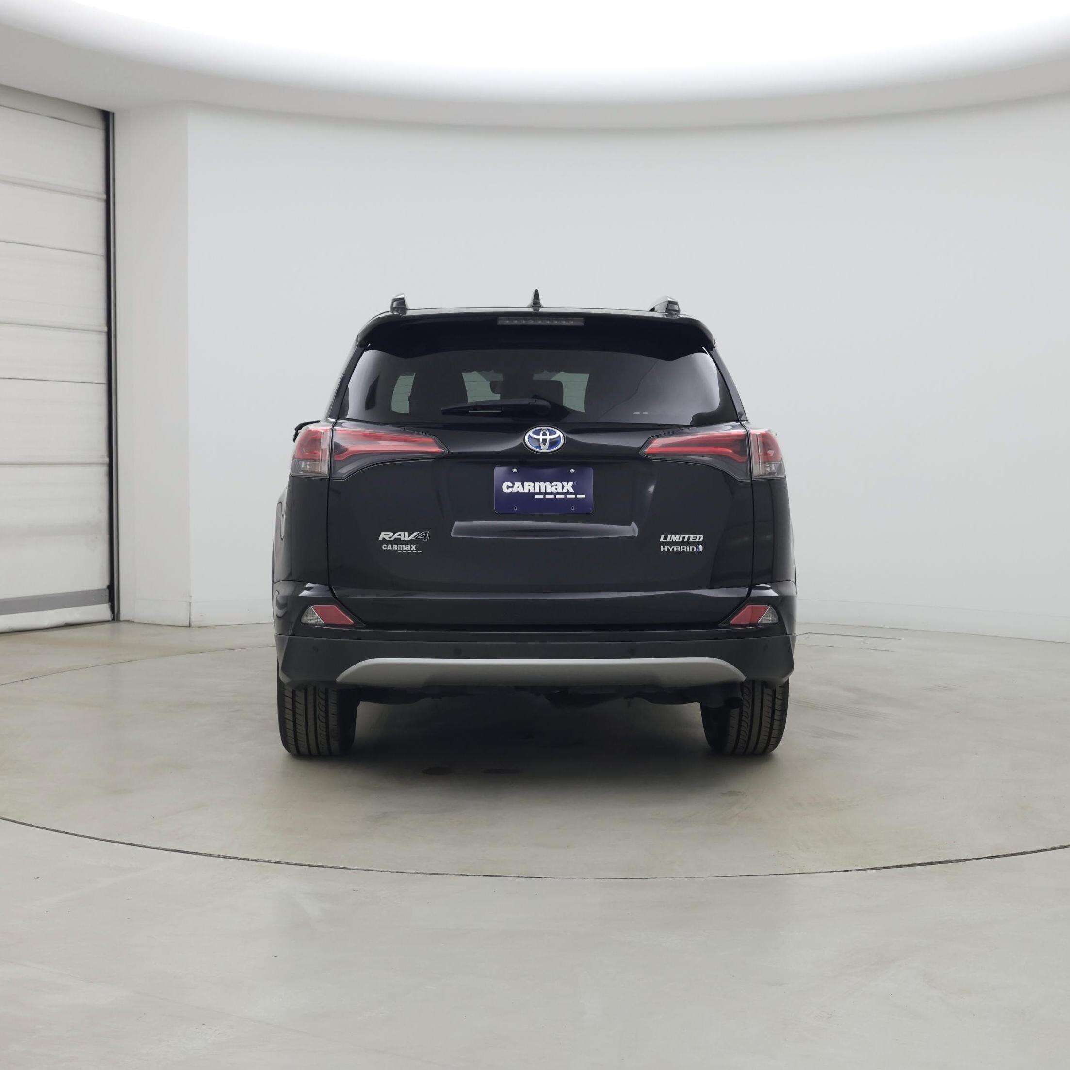 Thumbnail: 2018 Toyota RAV4 - 6