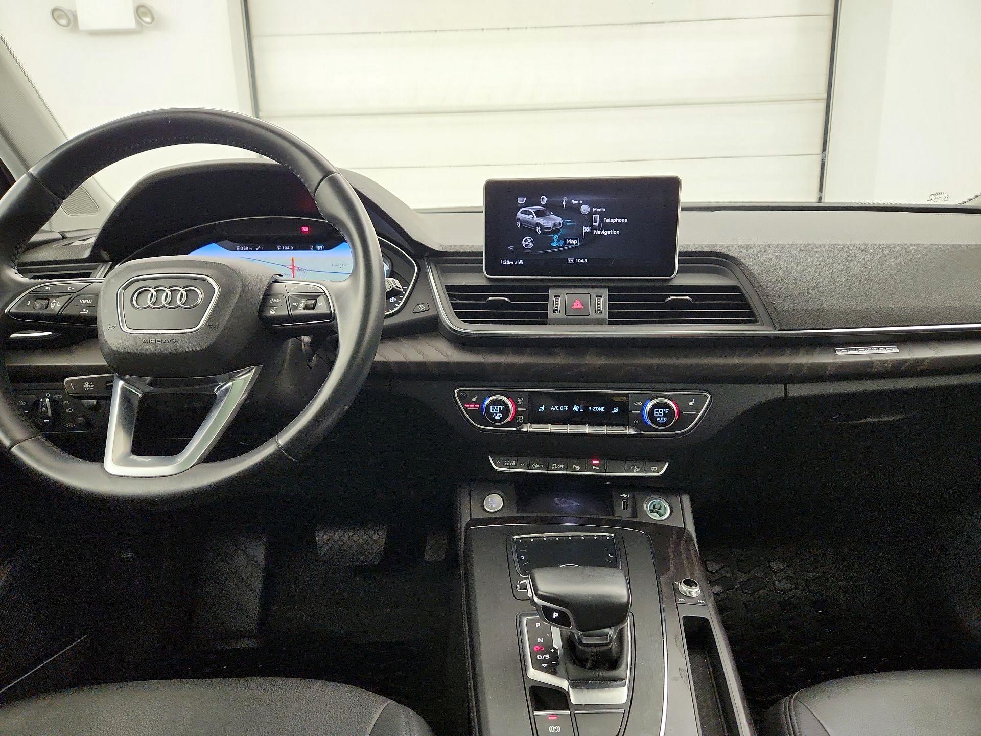 Thumbnail: 2020 Audi Q5 - 9