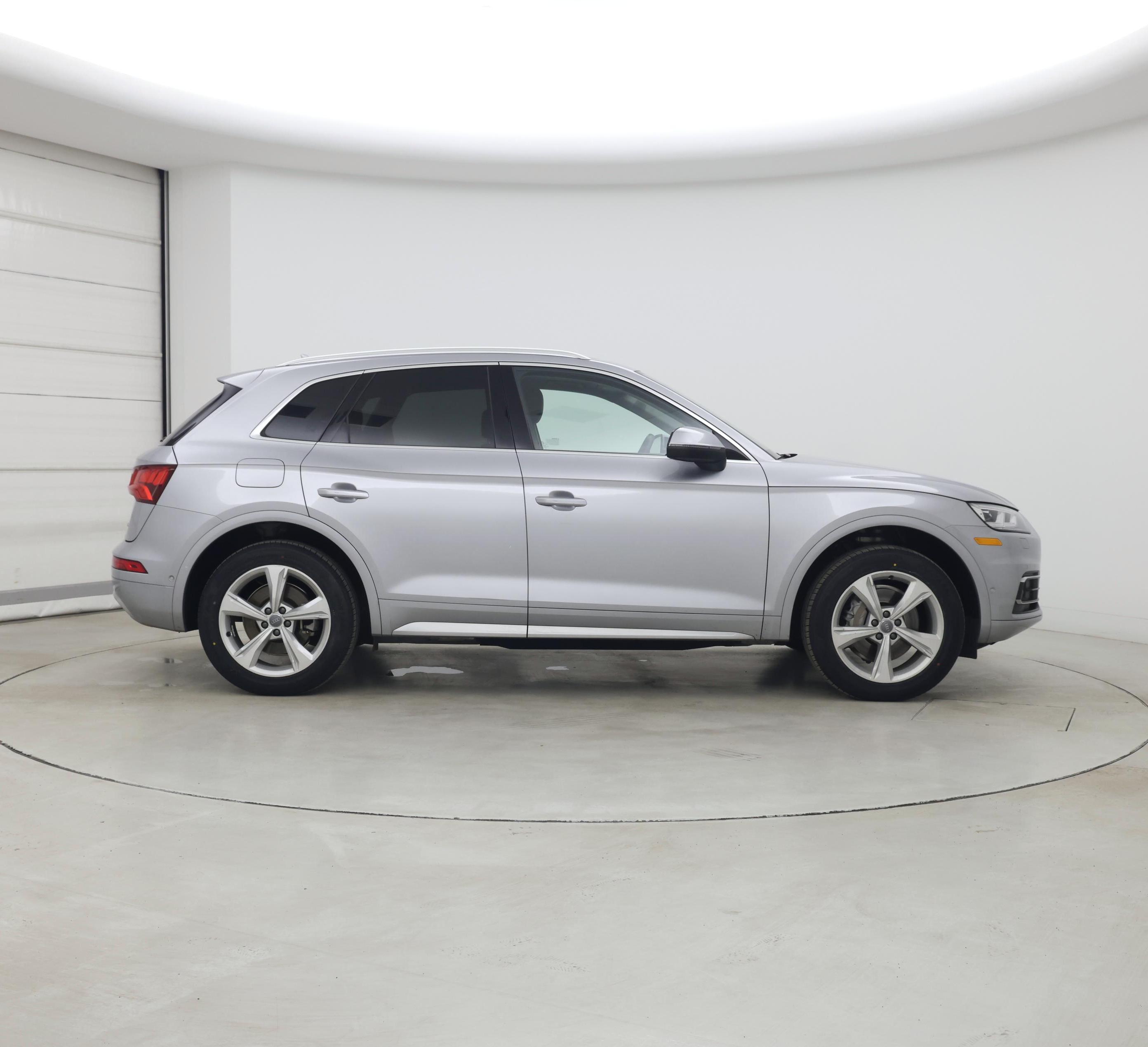 Thumbnail: 2020 Audi Q5 - 7