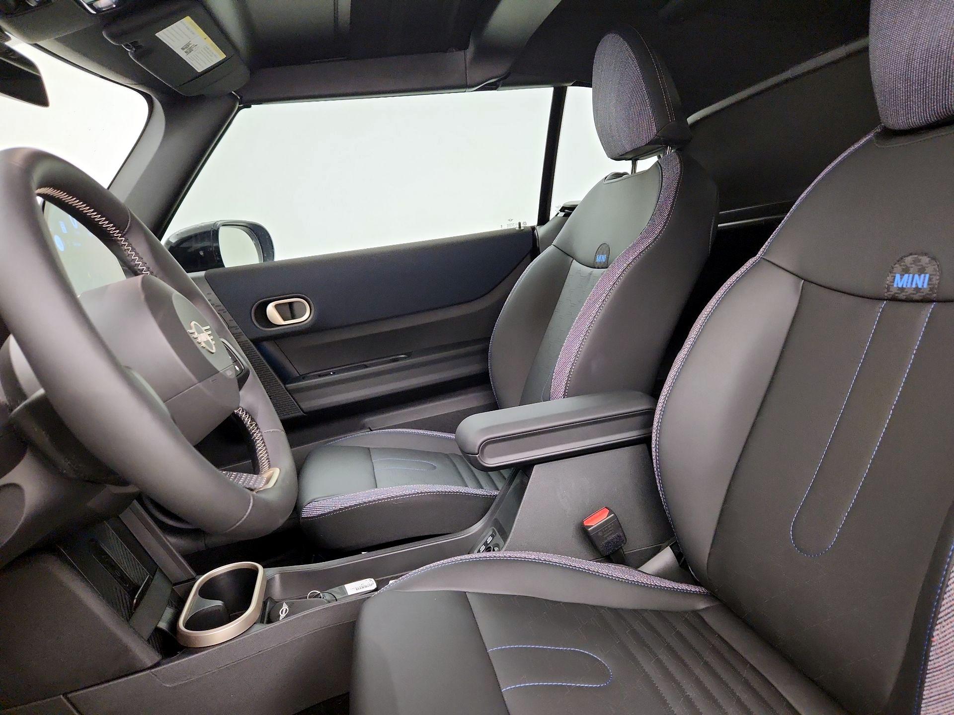 Thumbnail: 2025 MINI Cooper - 11