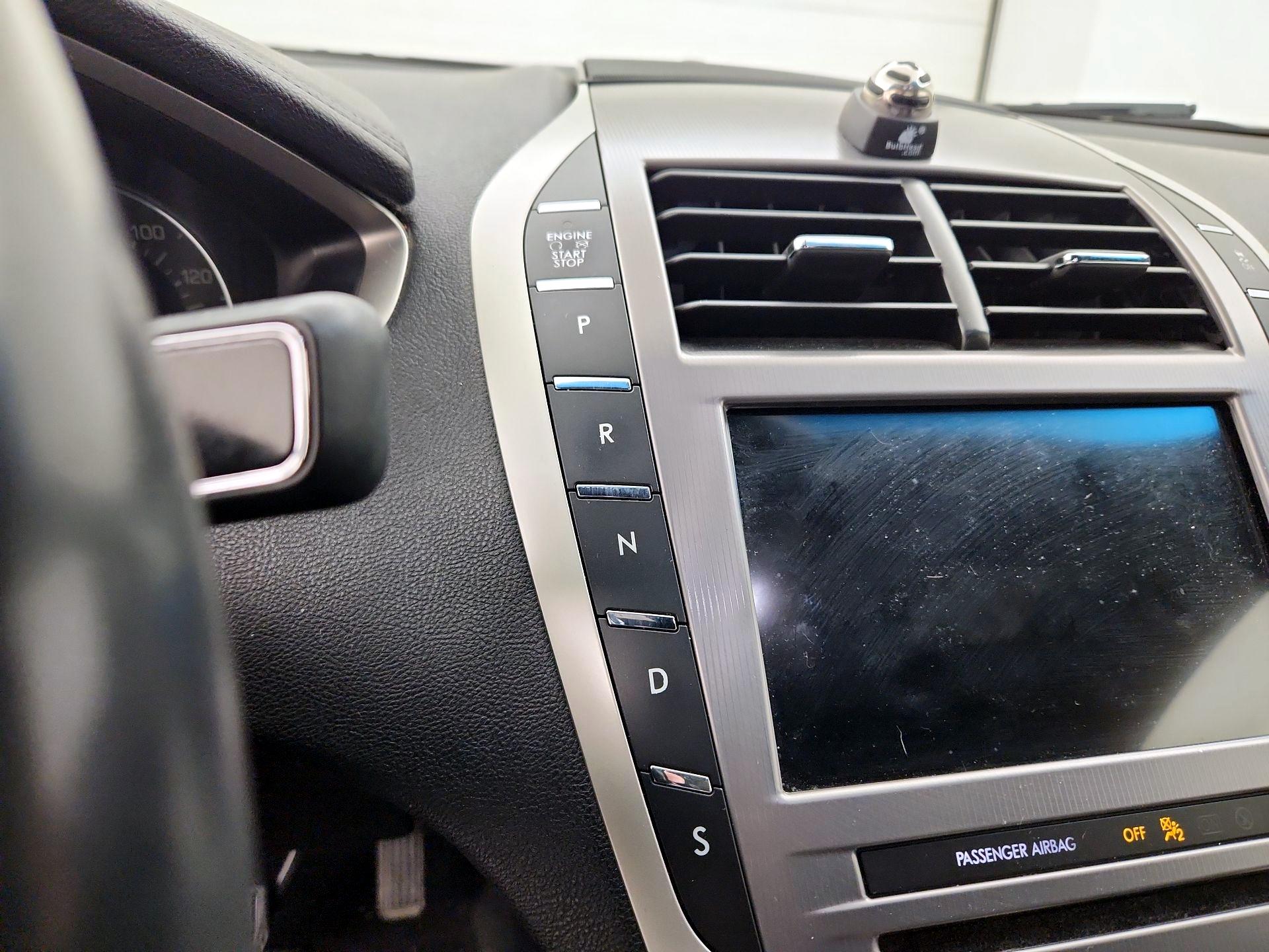 Thumbnail: 2017 Lincoln MKZ - 17