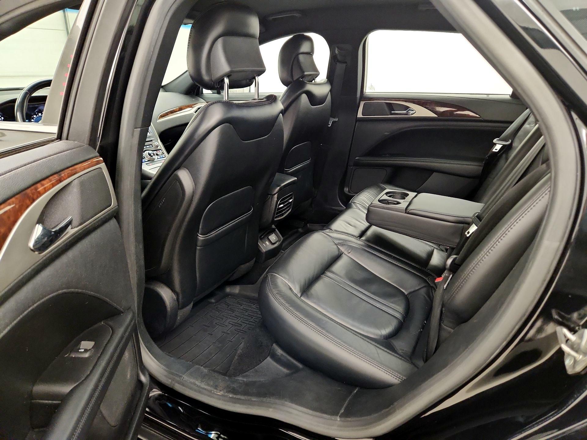 Thumbnail: 2017 Lincoln MKZ - 19