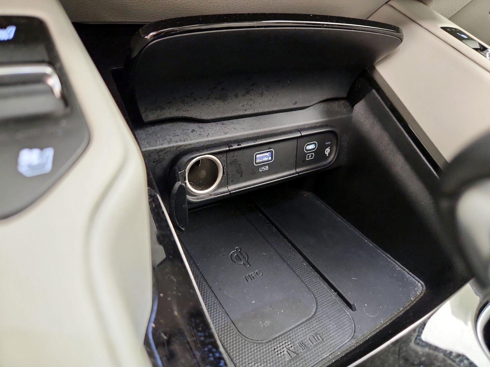 Thumbnail: 2023 Kia Telluride - 19