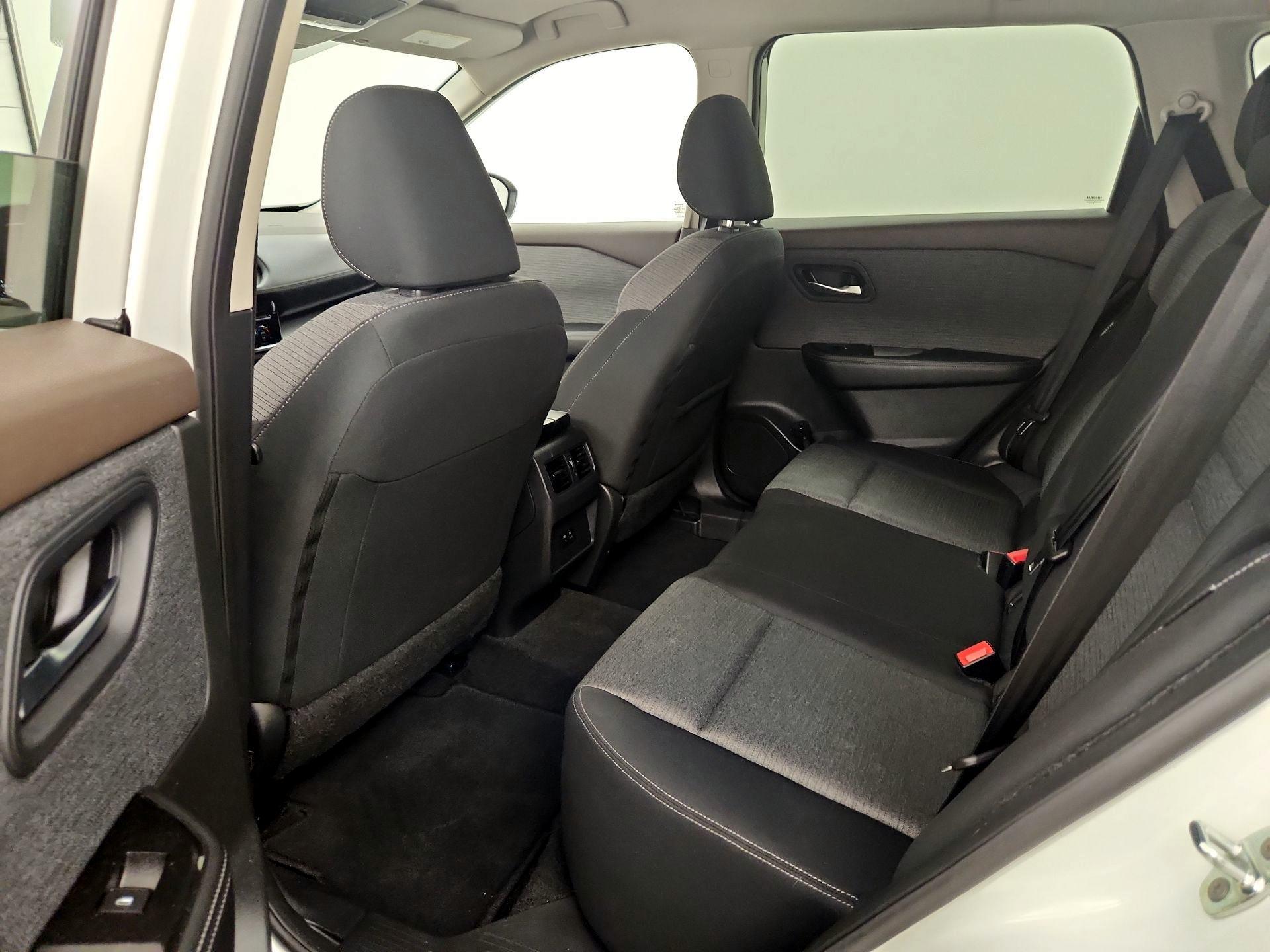 Thumbnail: 2023 Nissan Rogue - 19