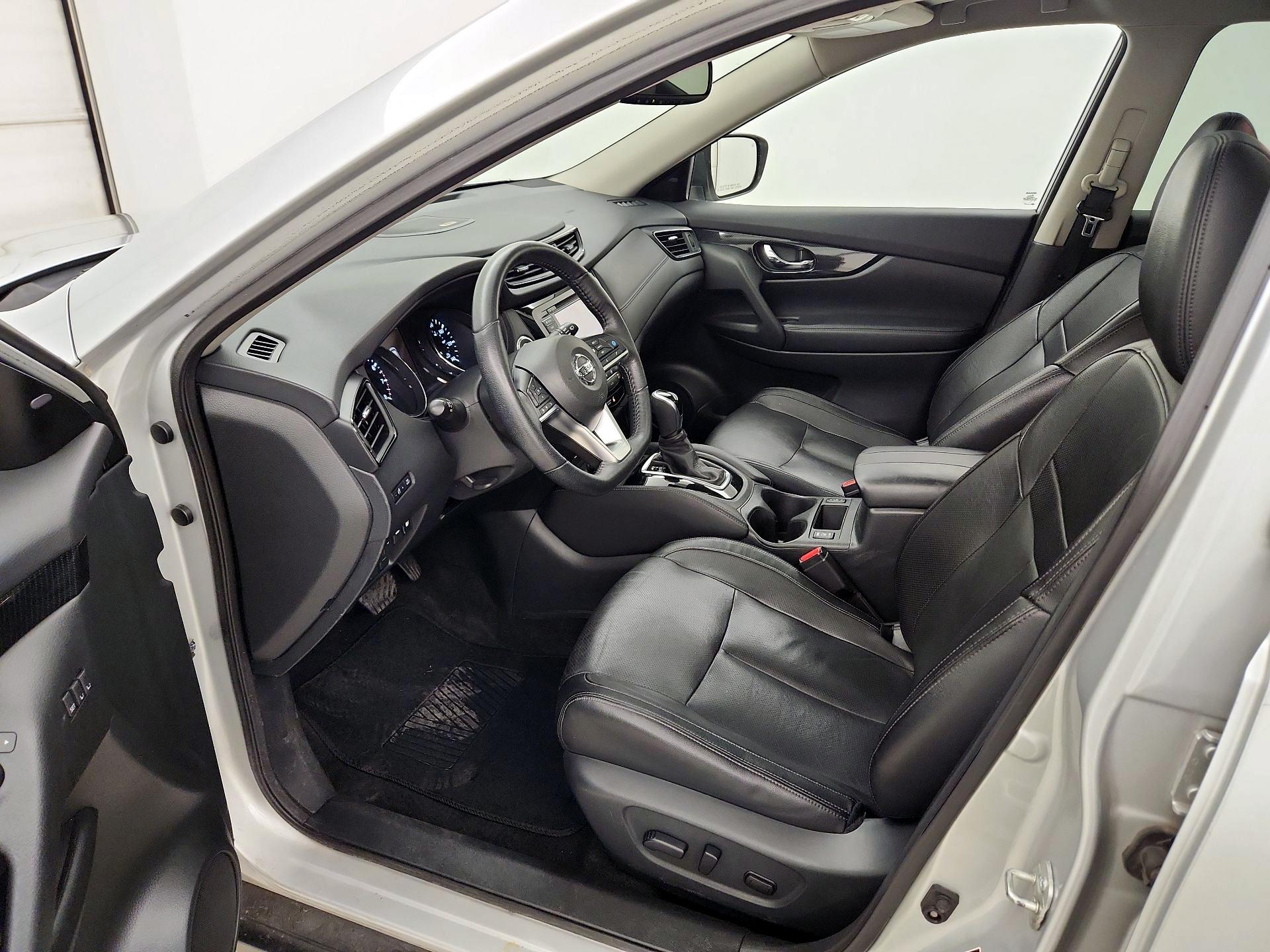 Thumbnail: 2020 Nissan Rogue - 11