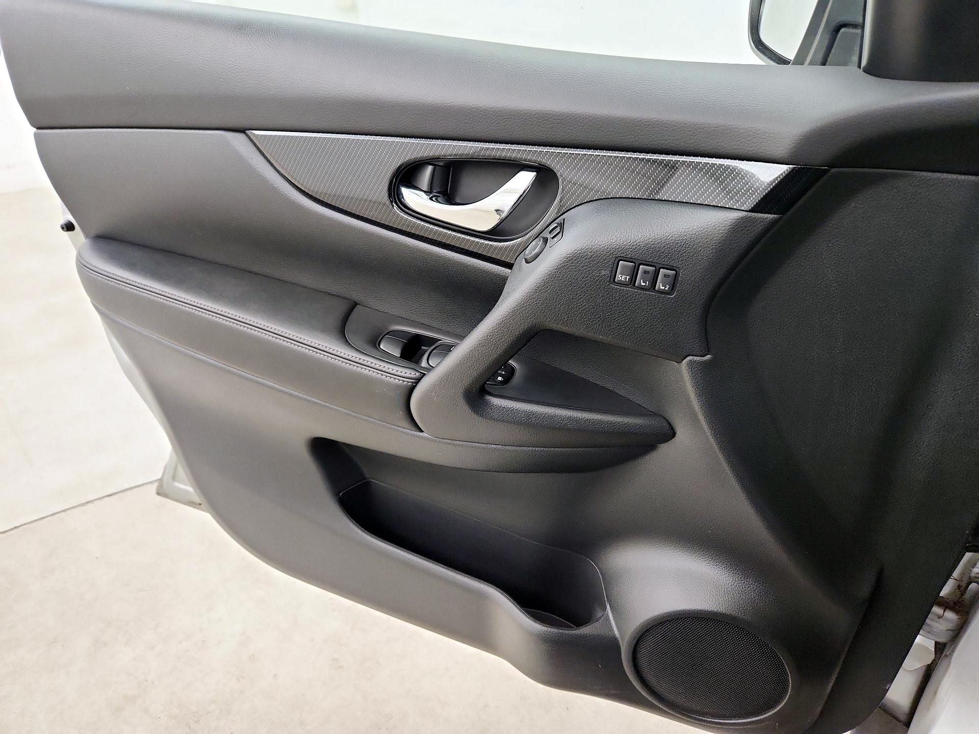 Thumbnail: 2020 Nissan Rogue - 12