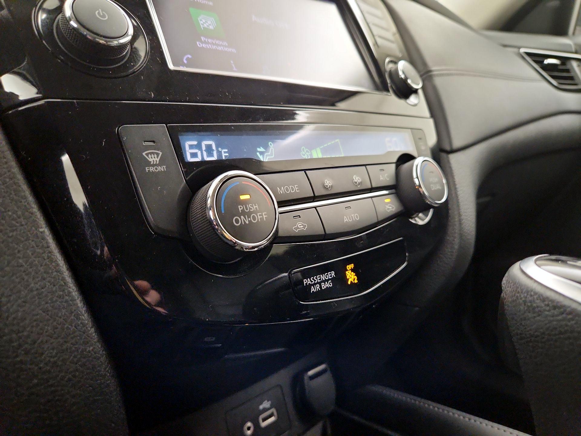 Thumbnail: 2020 Nissan Rogue - 17