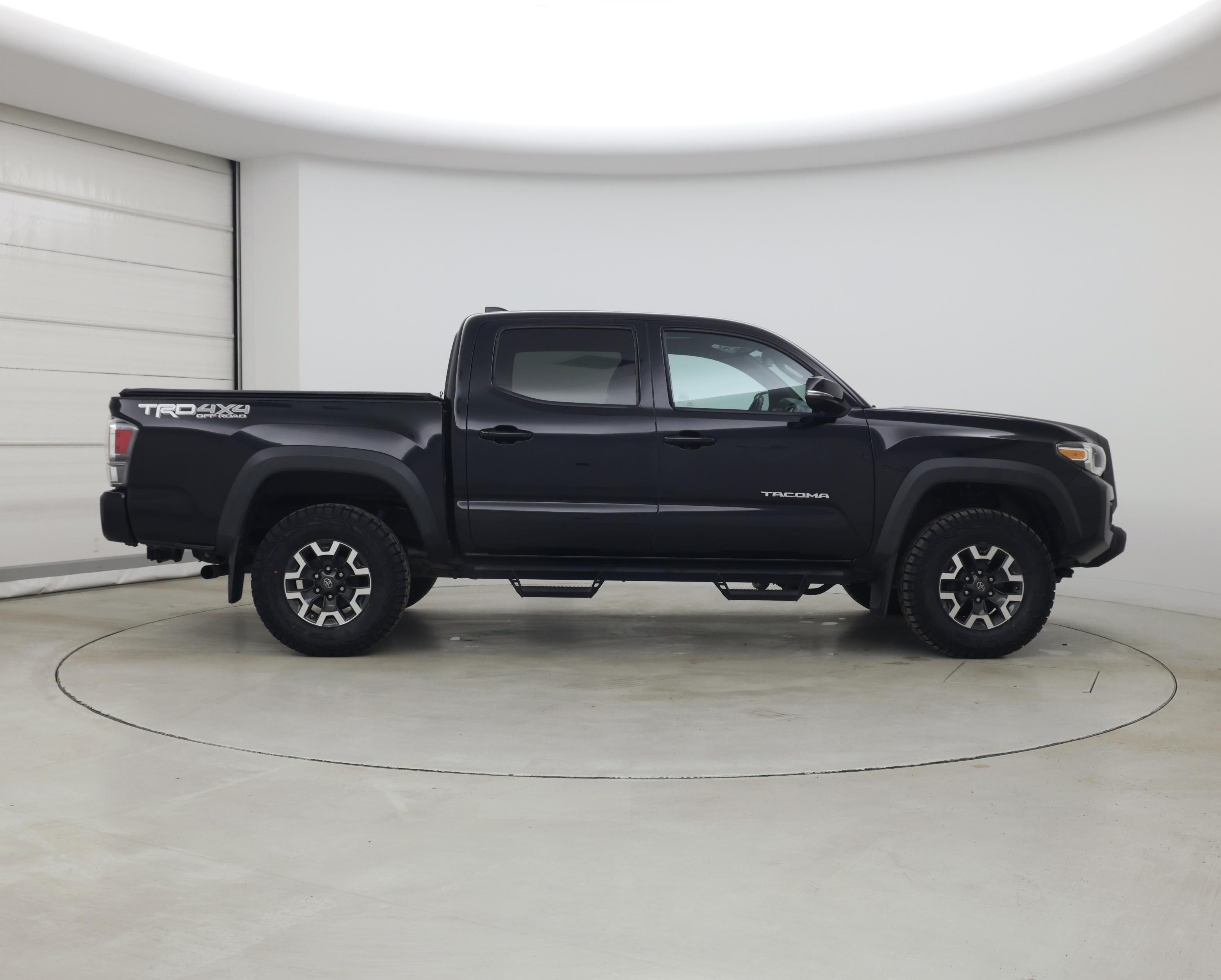 Thumbnail: 2020 Toyota Tacoma - 7