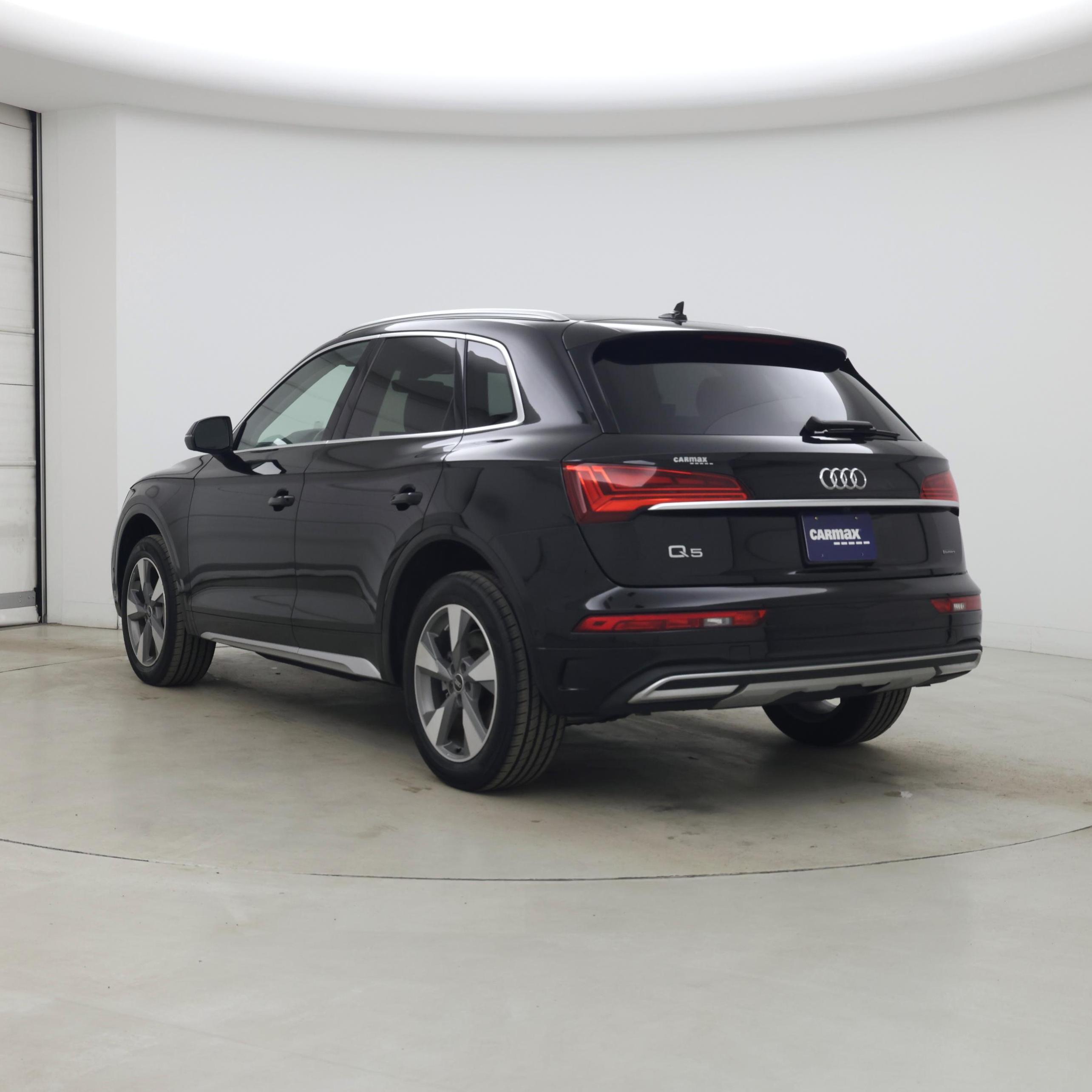 Thumbnail: 2023 Audi Q5 - 2