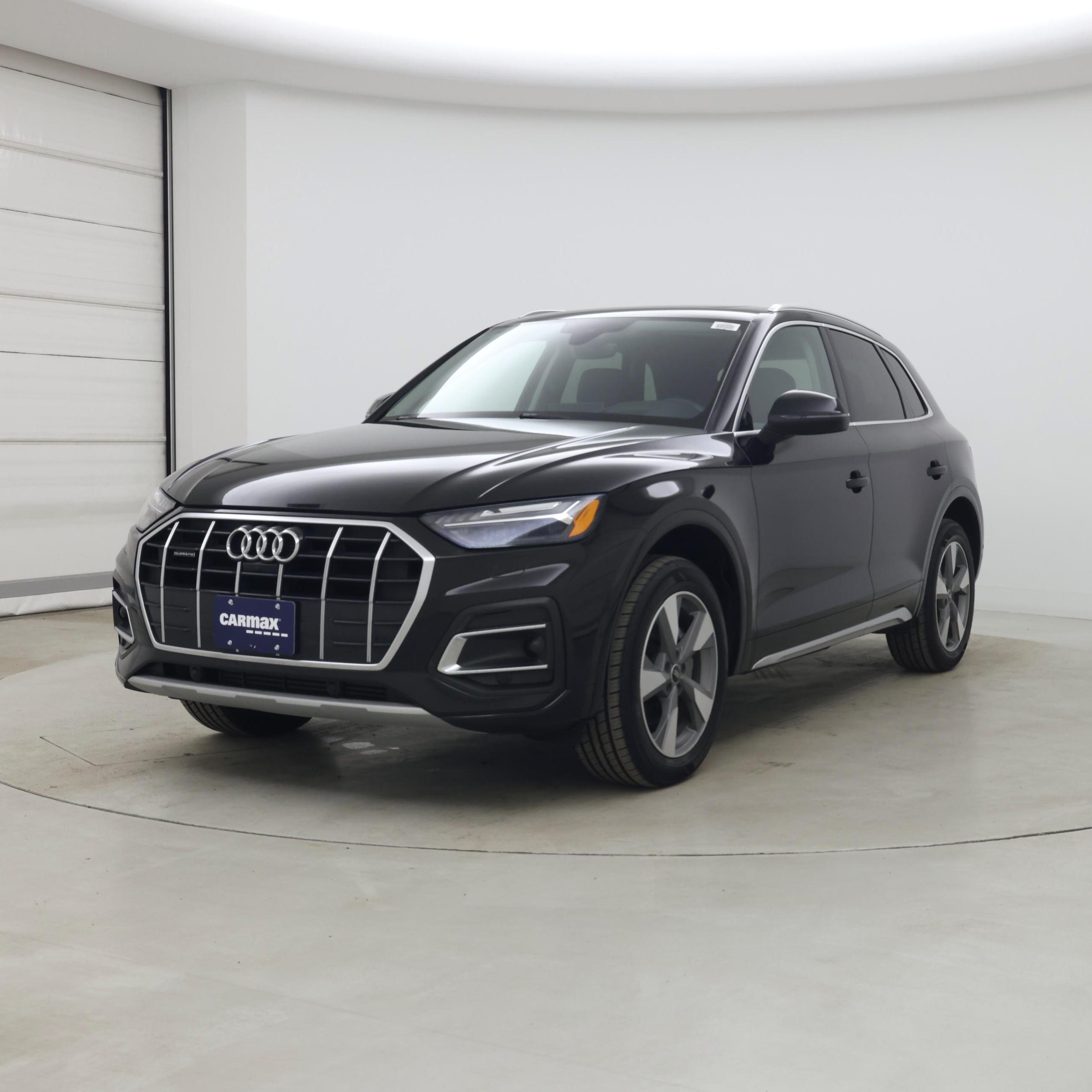 Thumbnail: 2023 Audi Q5 - 4