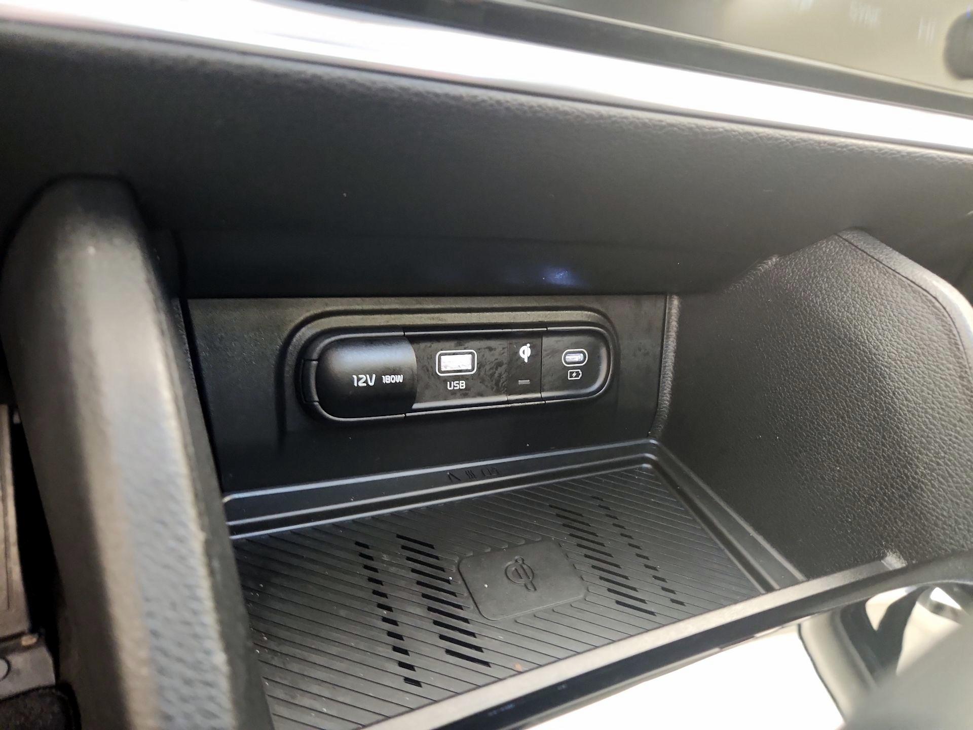 Thumbnail: 2025 Kia Sportage - 19