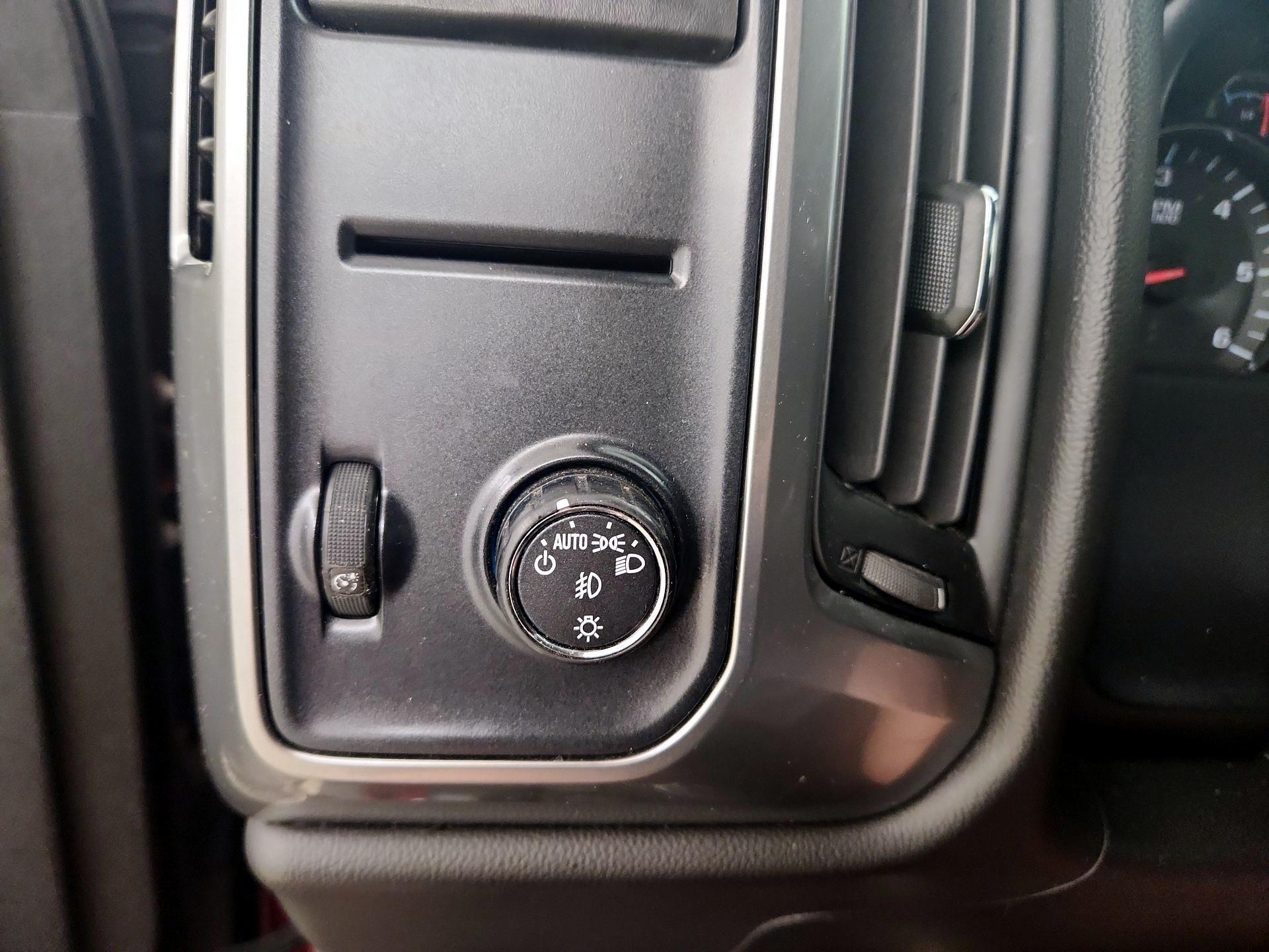 Thumbnail: 2014 Chevrolet Silverado 1500 - 13