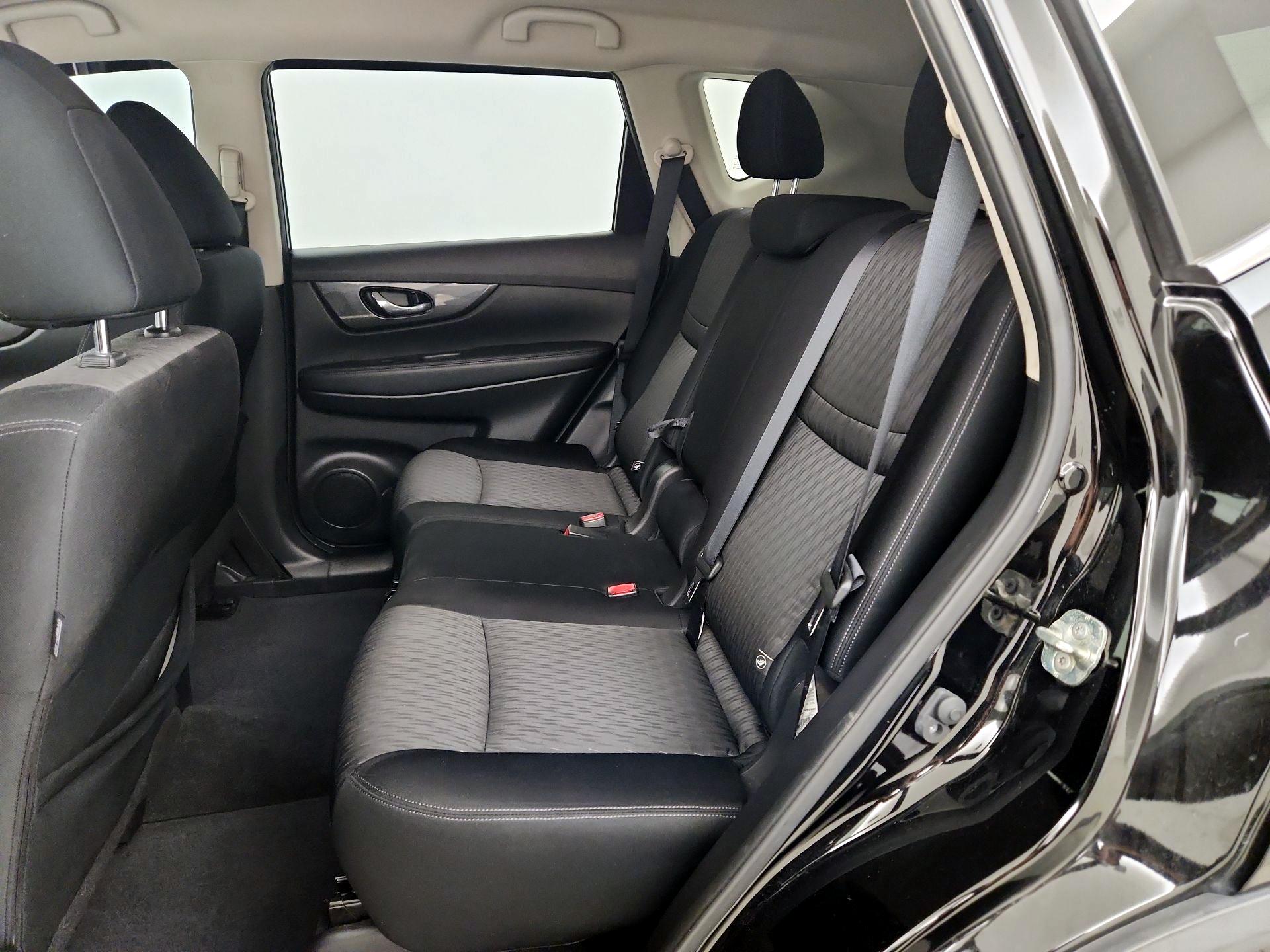 Thumbnail: 2020 Nissan Rogue - 20