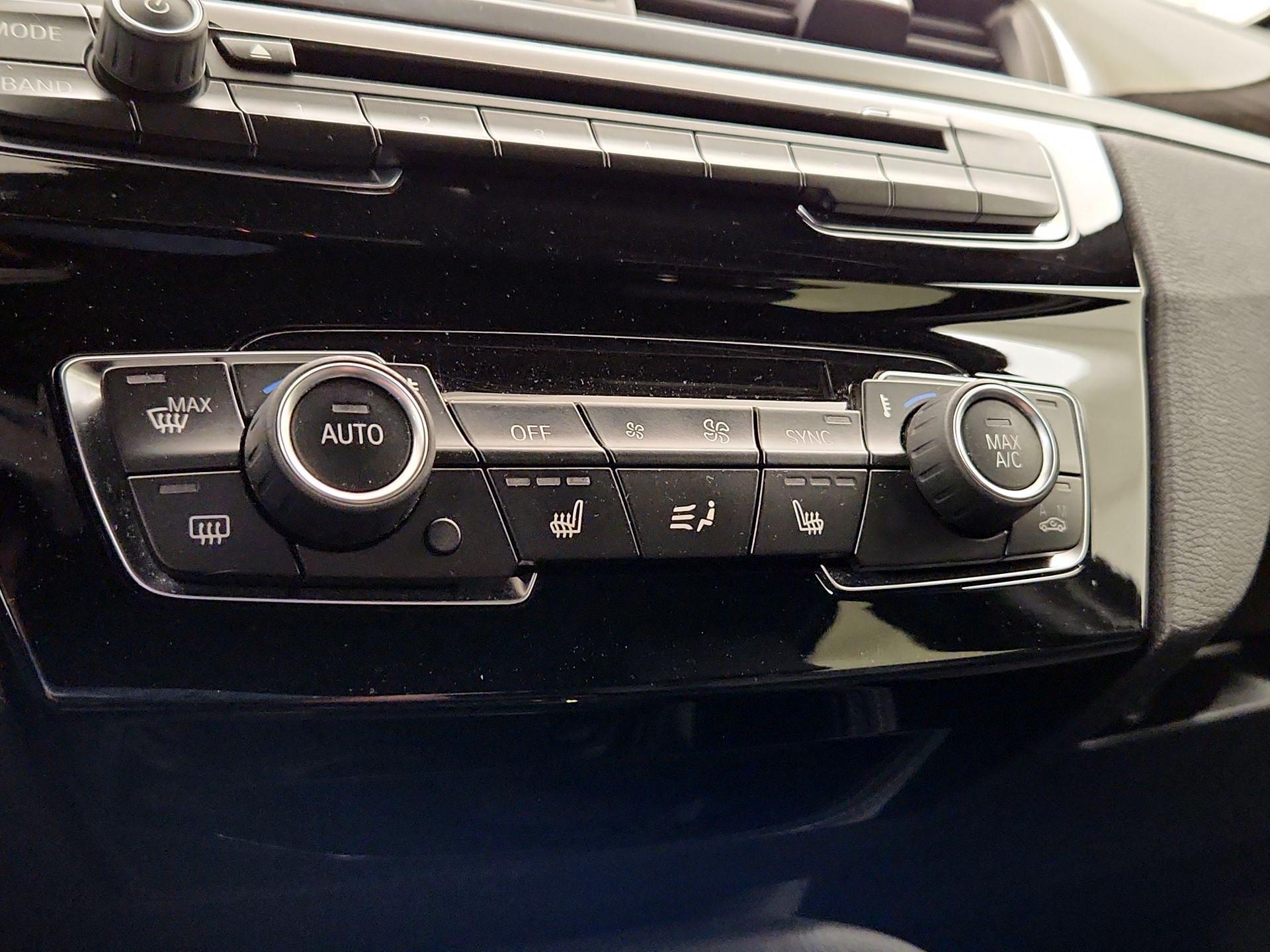 Thumbnail: 2018 BMW X1 - 15