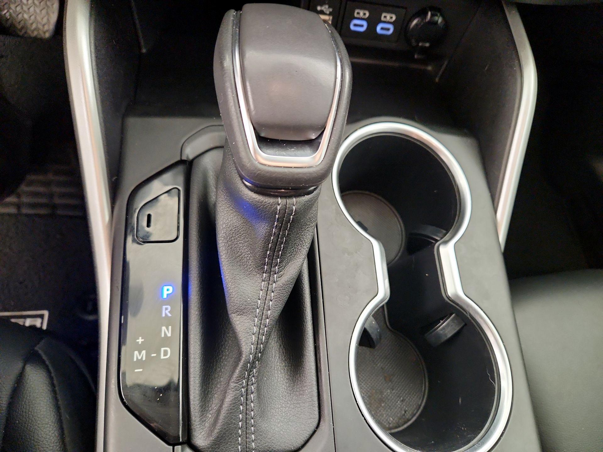 Thumbnail: 2023 Toyota Highlander - 17