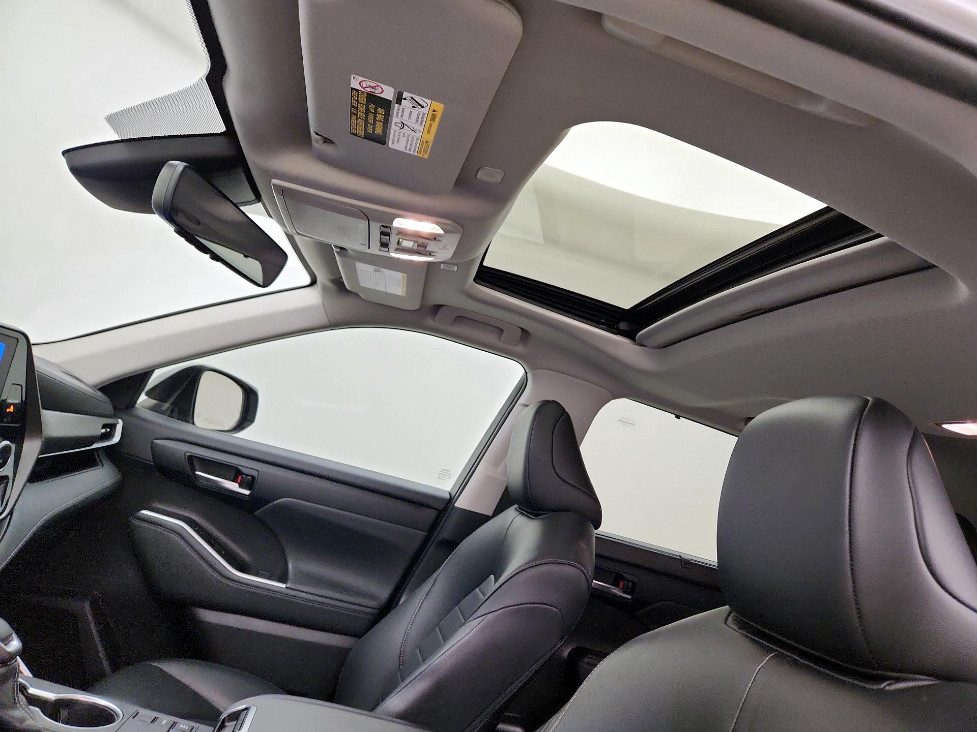 Thumbnail: 2023 Toyota Highlander - 19