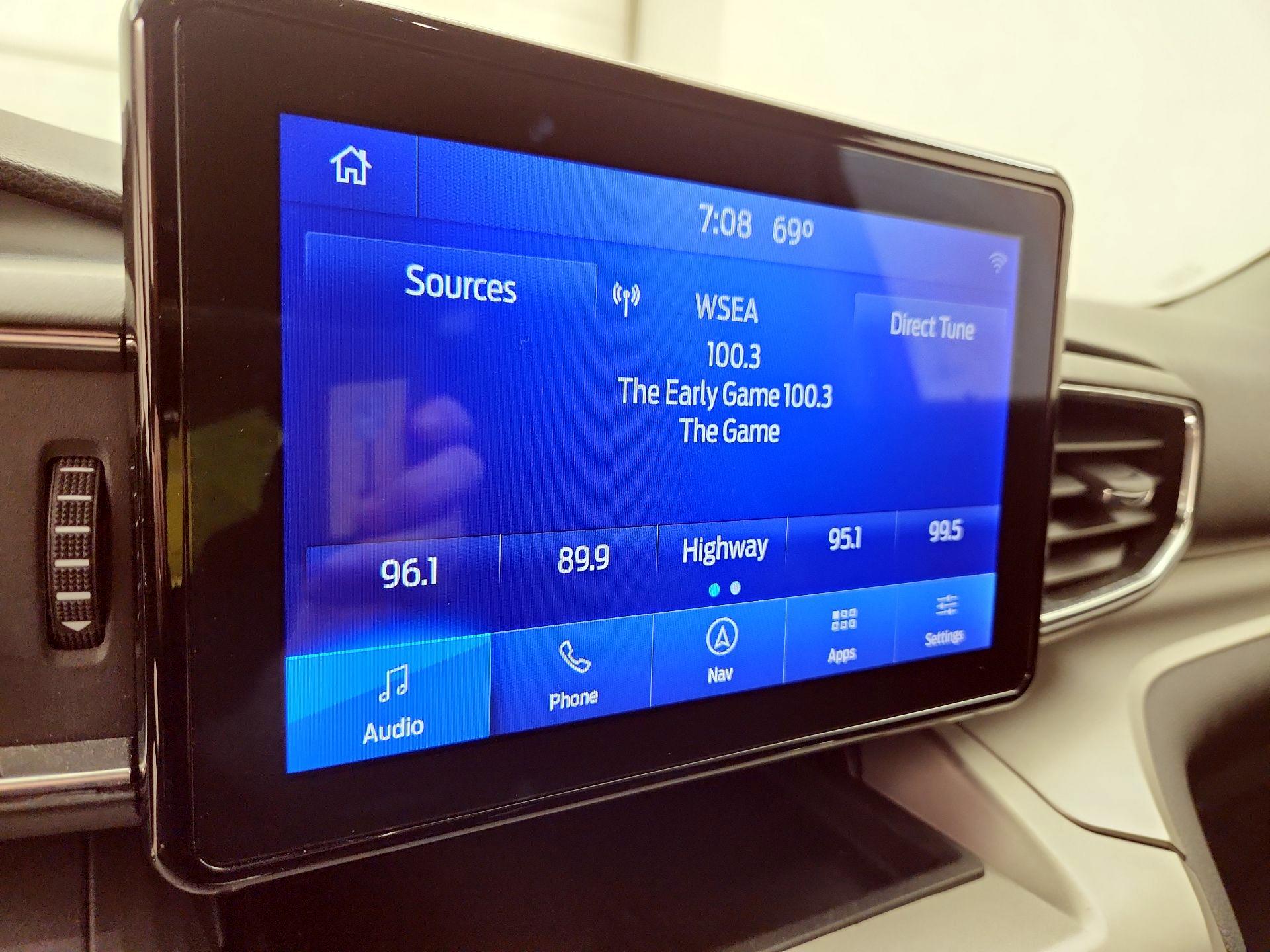 Thumbnail: 2021 Ford Explorer - 16