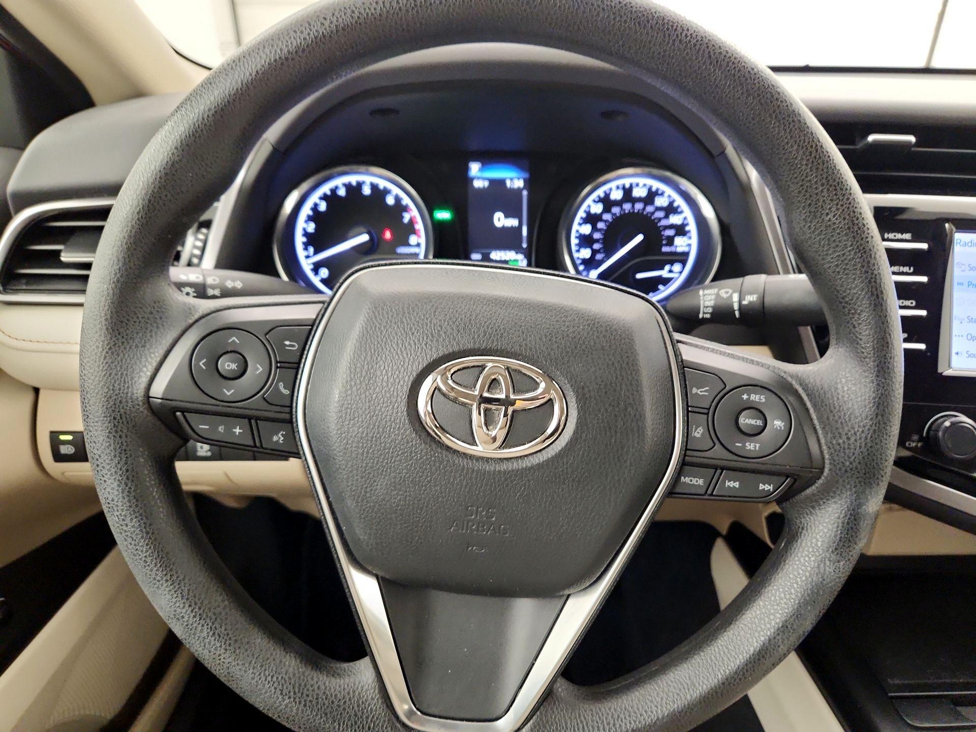 Thumbnail: 2020 Toyota Camry - 10