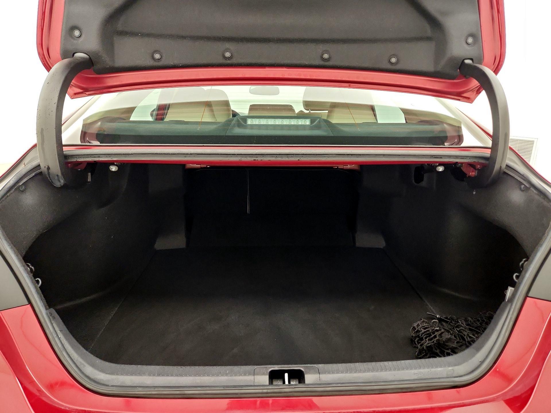 Thumbnail: 2020 Toyota Camry - 20