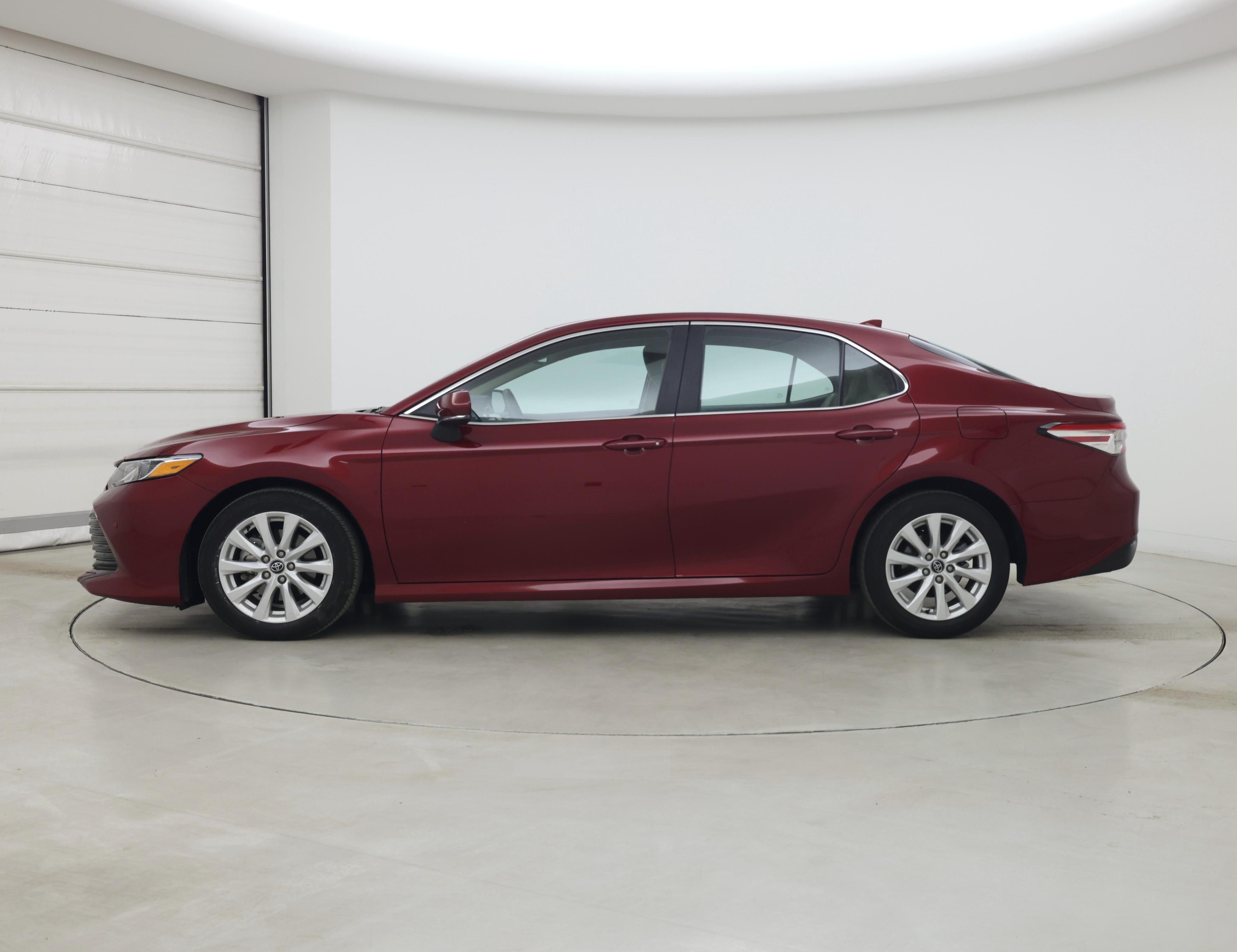 Thumbnail: 2020 Toyota Camry - 3