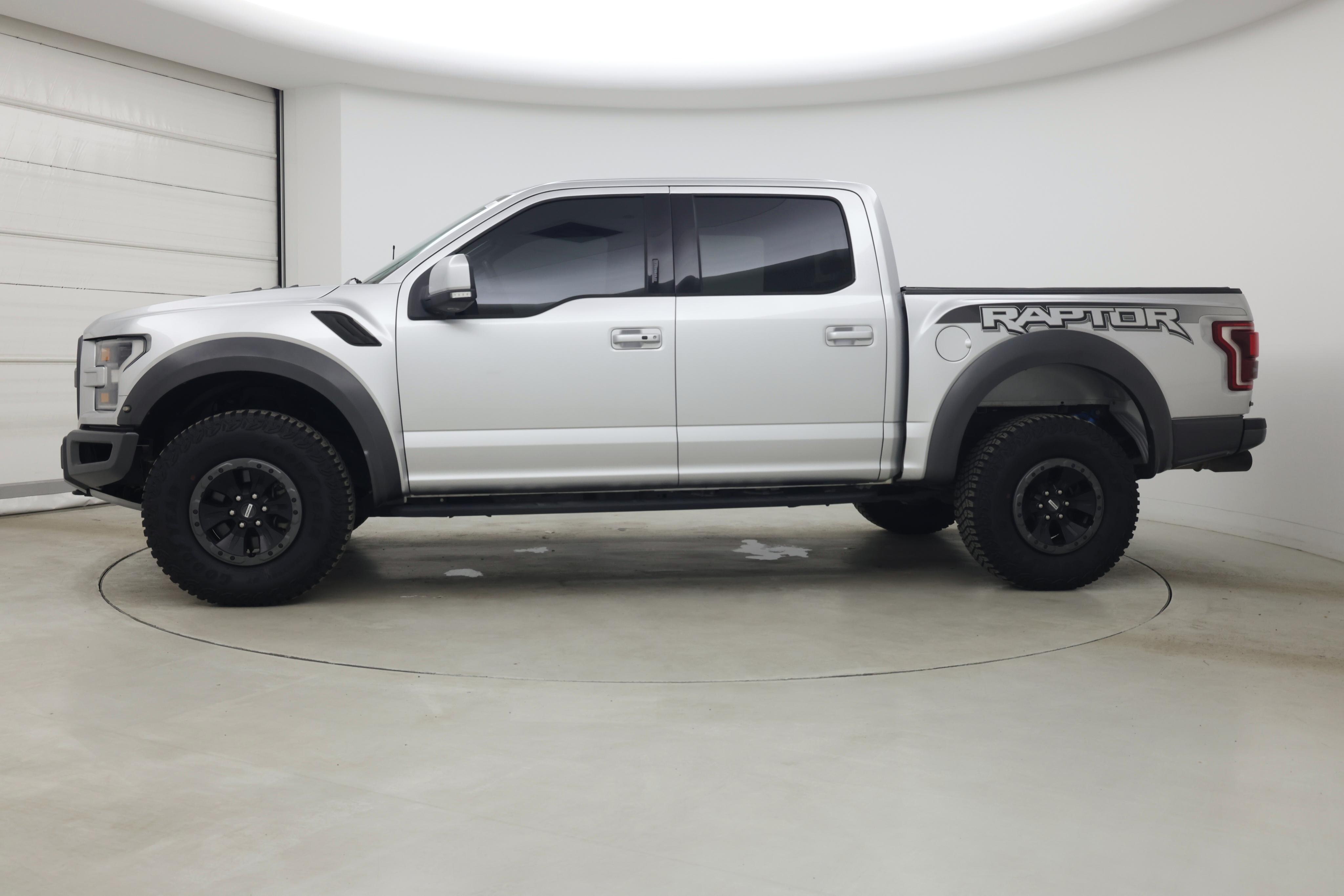 Thumbnail: 2017 Ford F-150 - 3