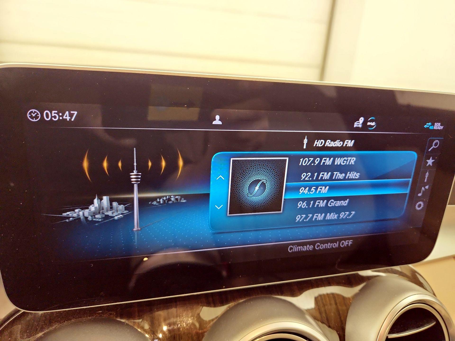 Thumbnail: 2019 Mercedes-Benz C-Class - 16