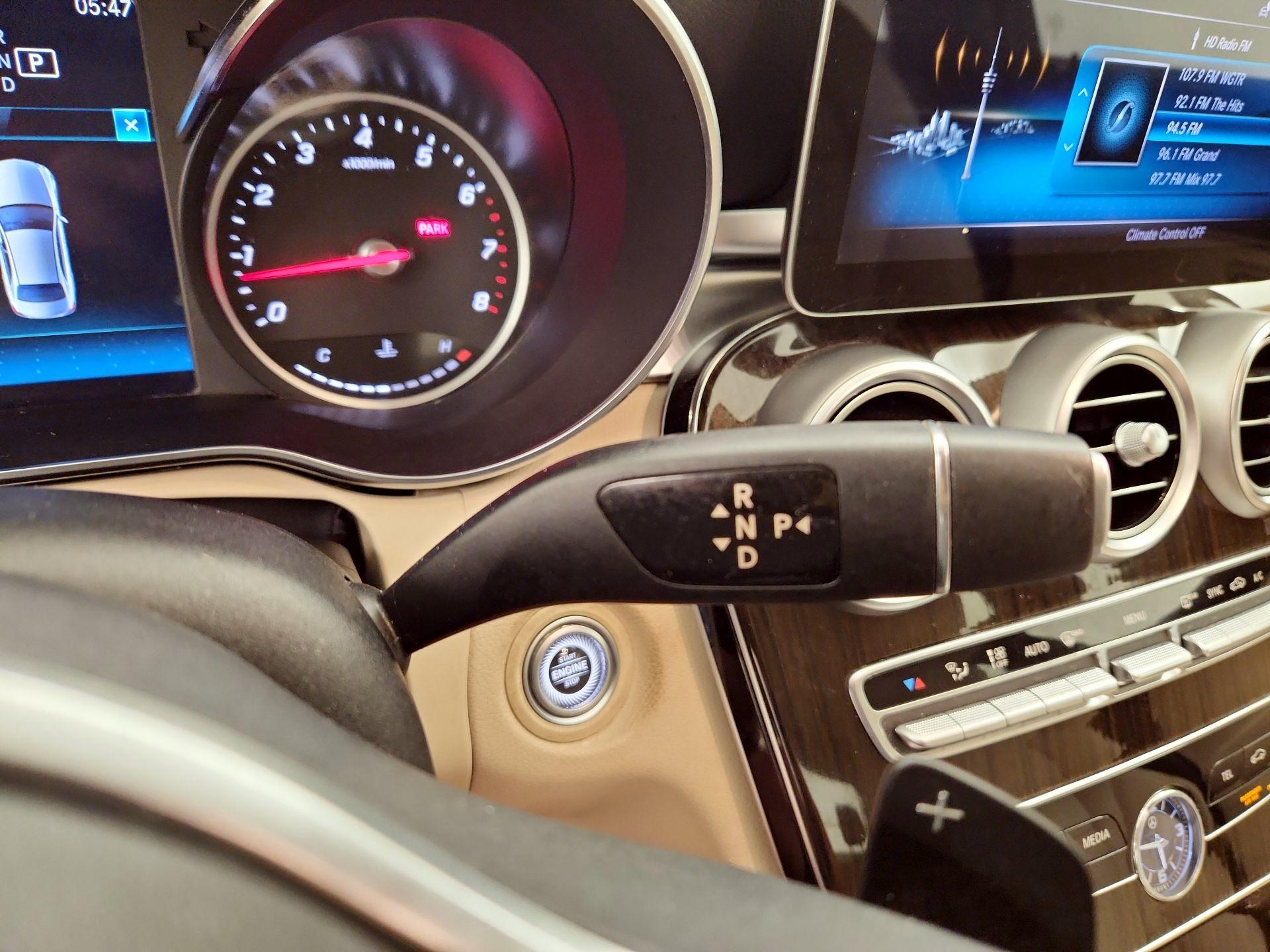 Thumbnail: 2019 Mercedes-Benz C-Class - 18