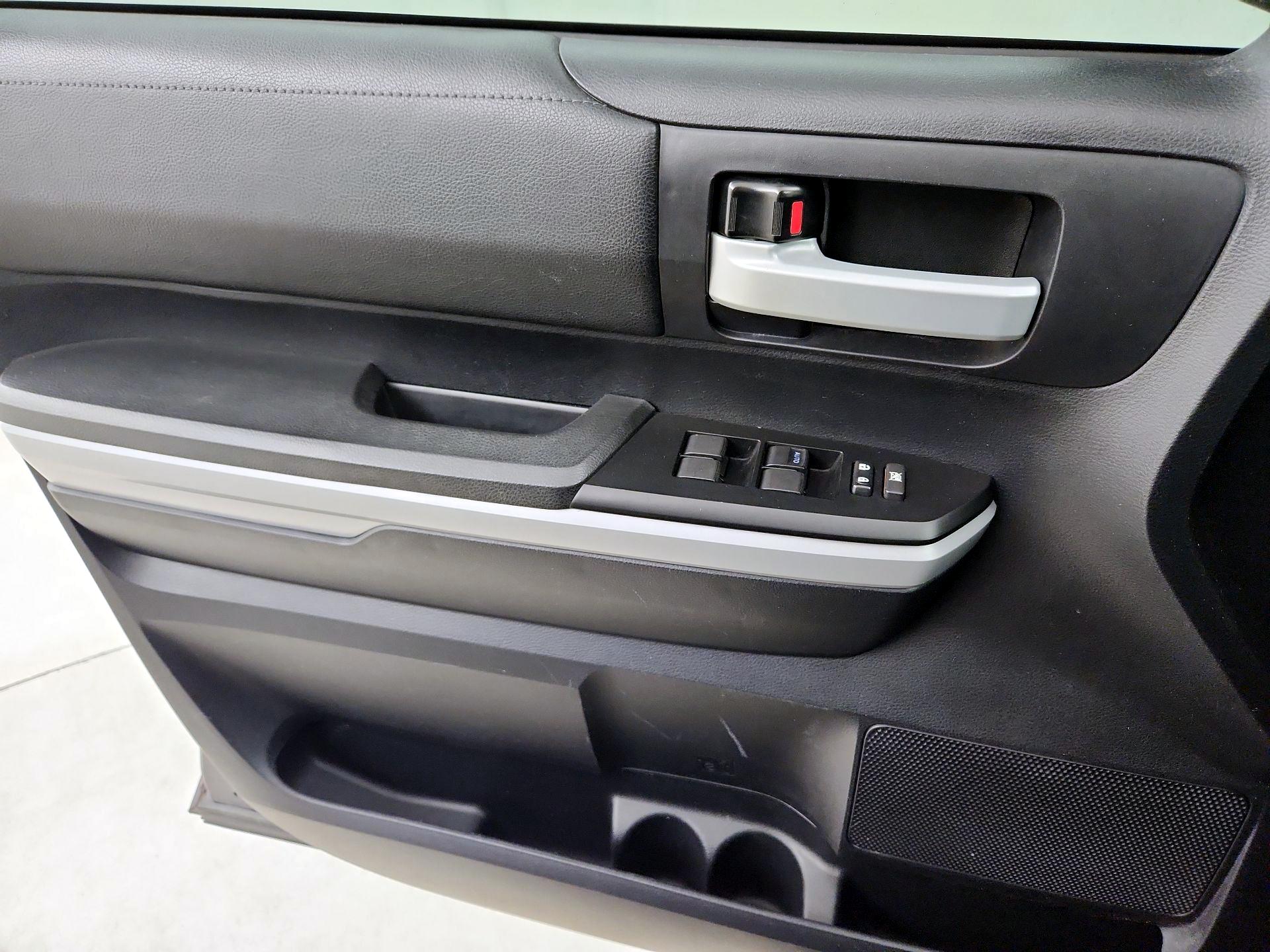 Thumbnail: 2019 Toyota Tundra - 12