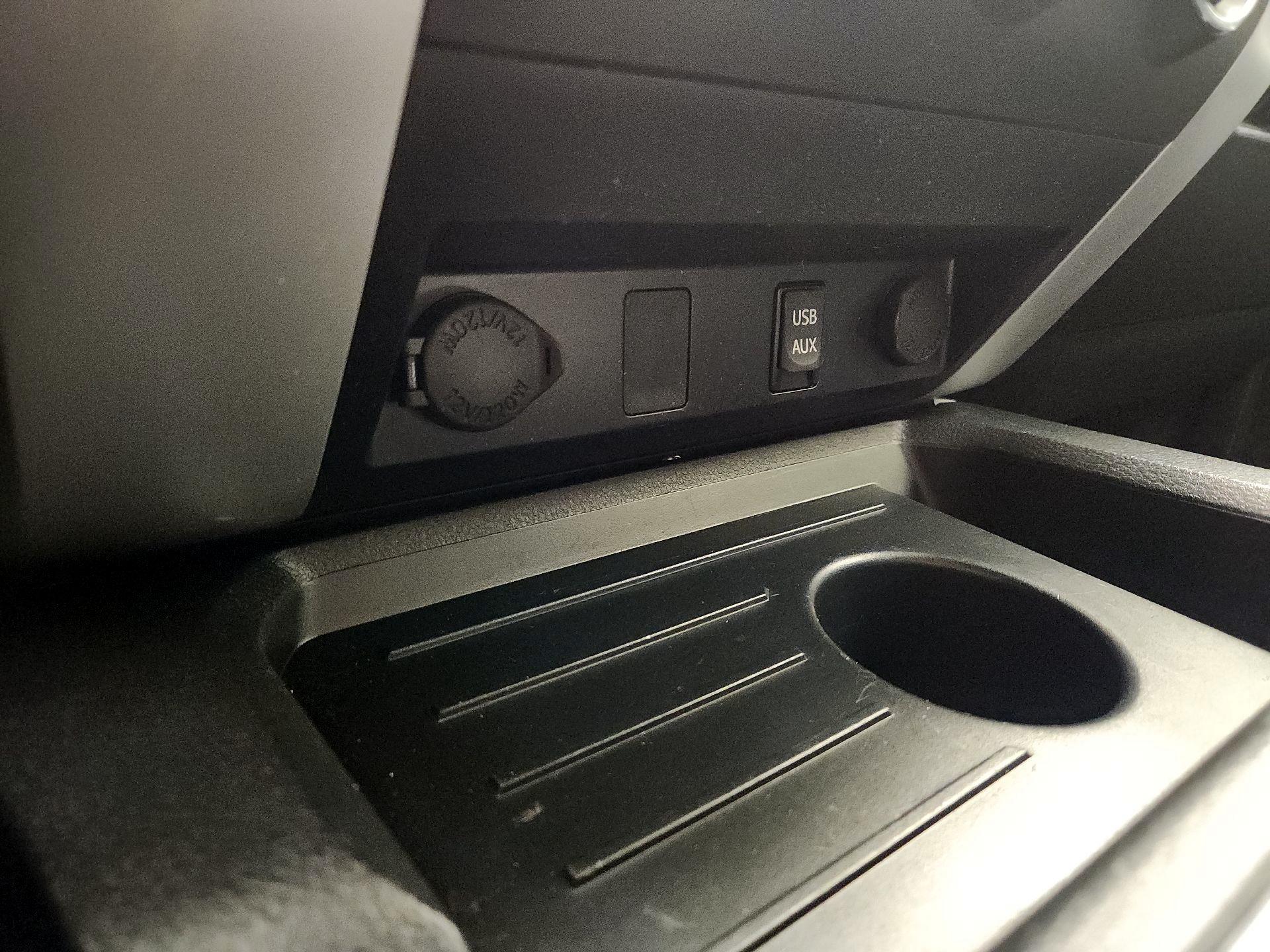 Thumbnail: 2019 Toyota Tundra - 18