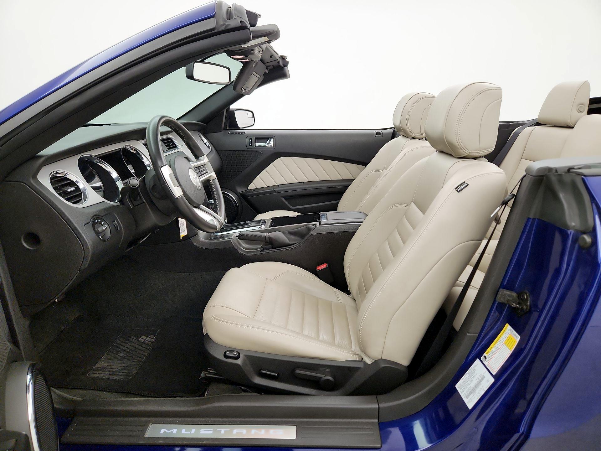 Thumbnail: 2014 Ford Mustang - 11