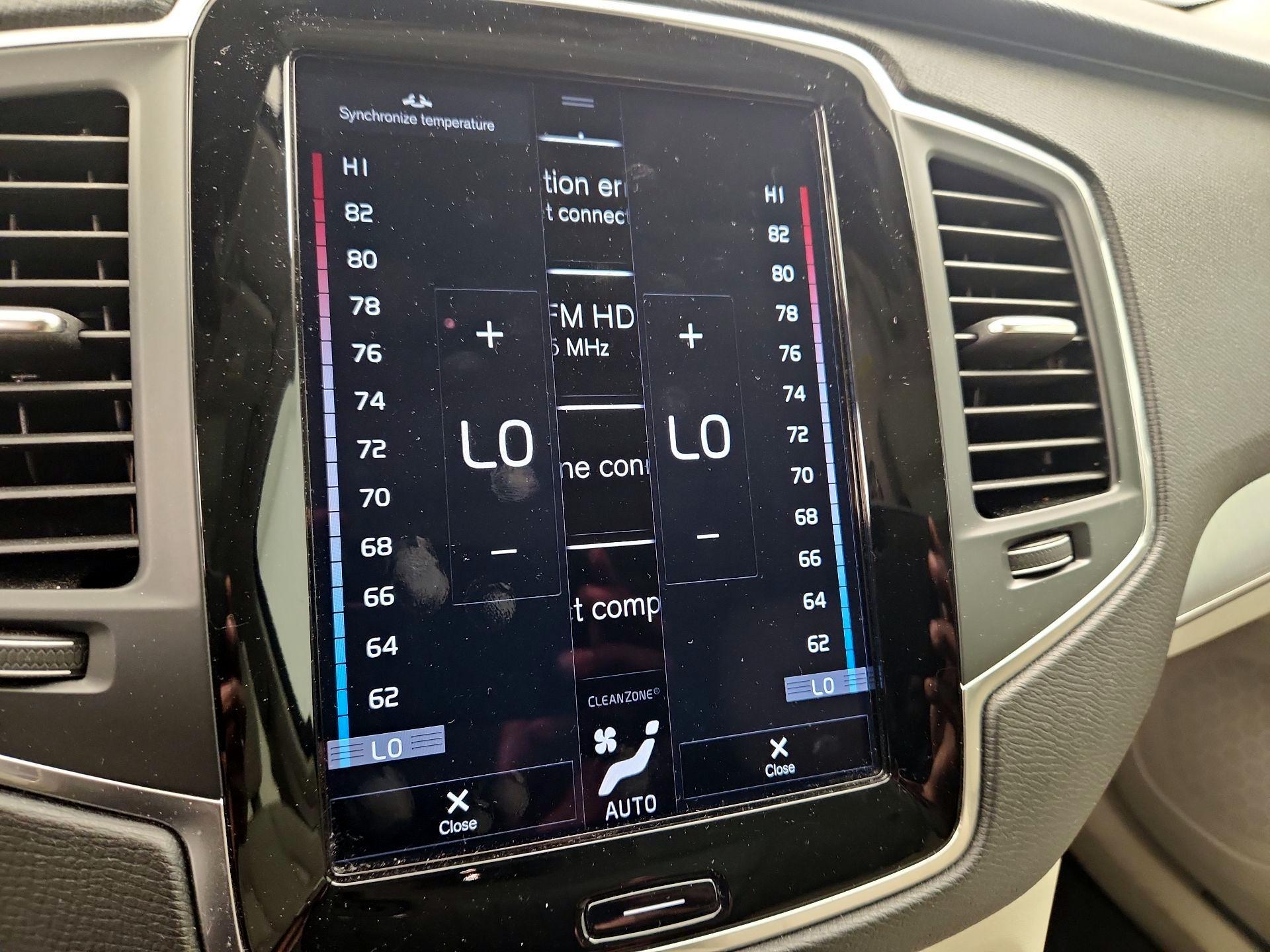 Thumbnail: 2021 Volvo XC90 - 16