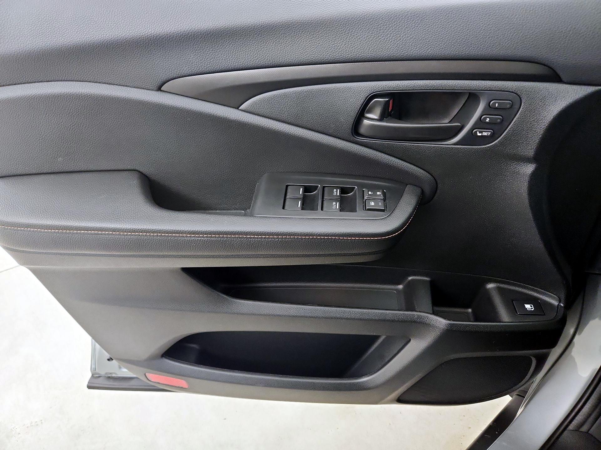 Thumbnail: 2025 Honda Ridgeline - 12