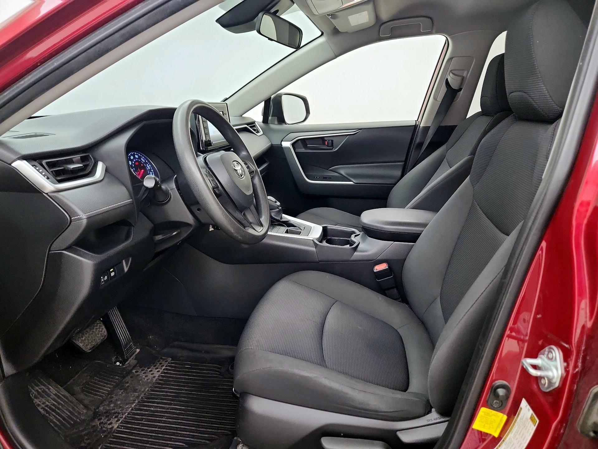 Thumbnail: 2019 Toyota RAV4 - 11