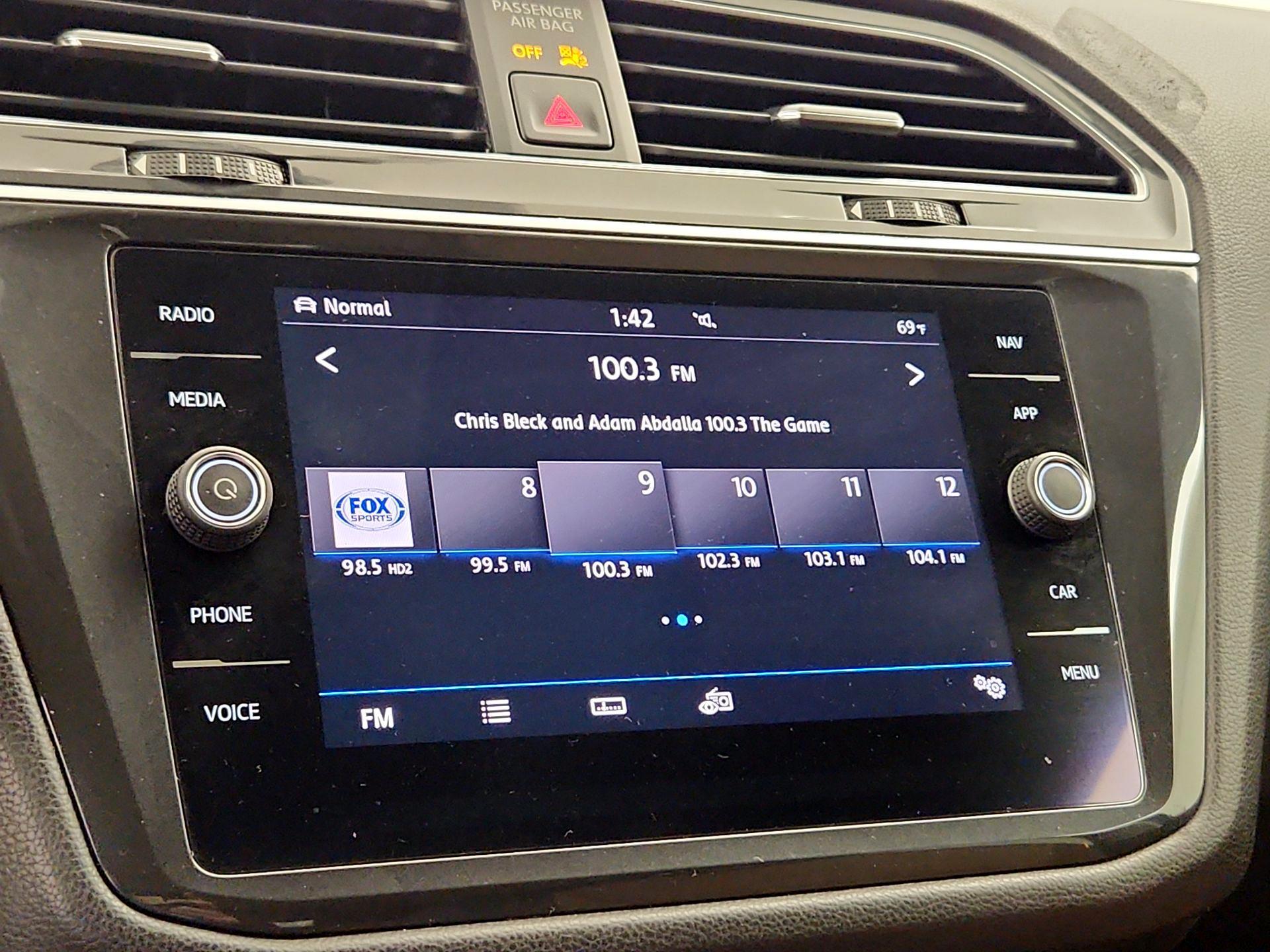 Thumbnail: 2019 Volkswagen Tiguan - 16