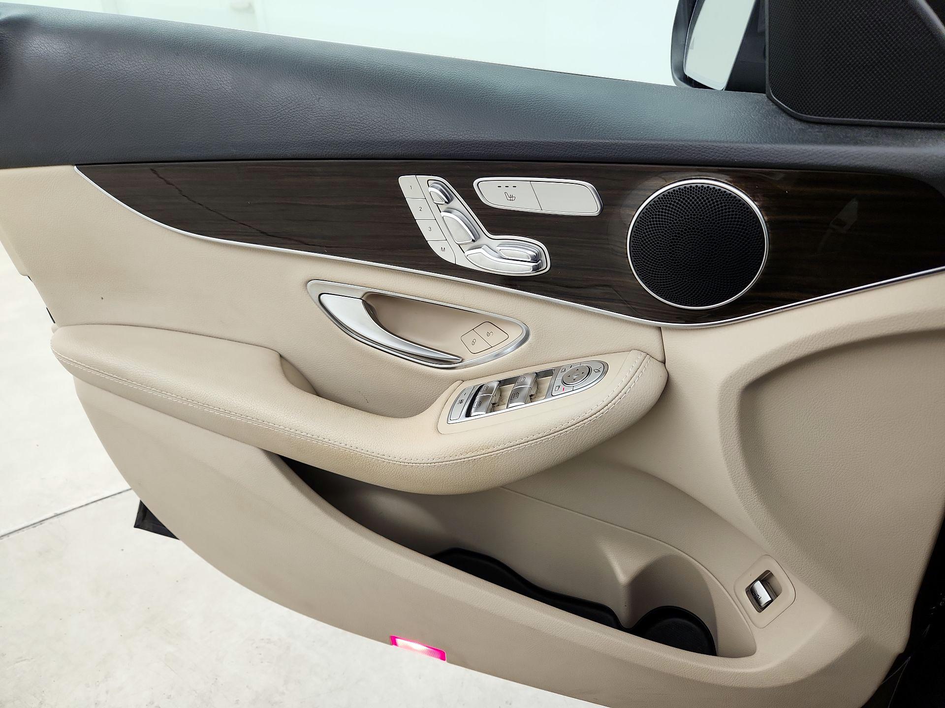 Thumbnail: 2018 Mercedes-Benz C-Class - 12